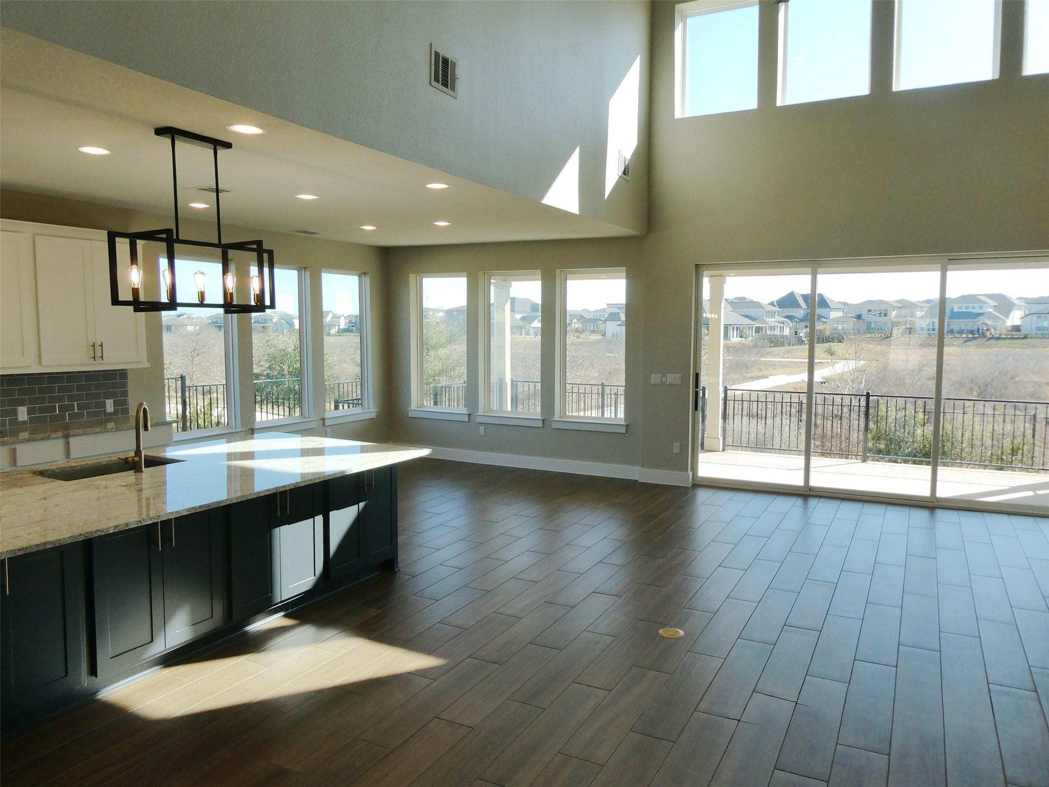 8621 THOMPSON TEAL Trl, Austin, TX 78744