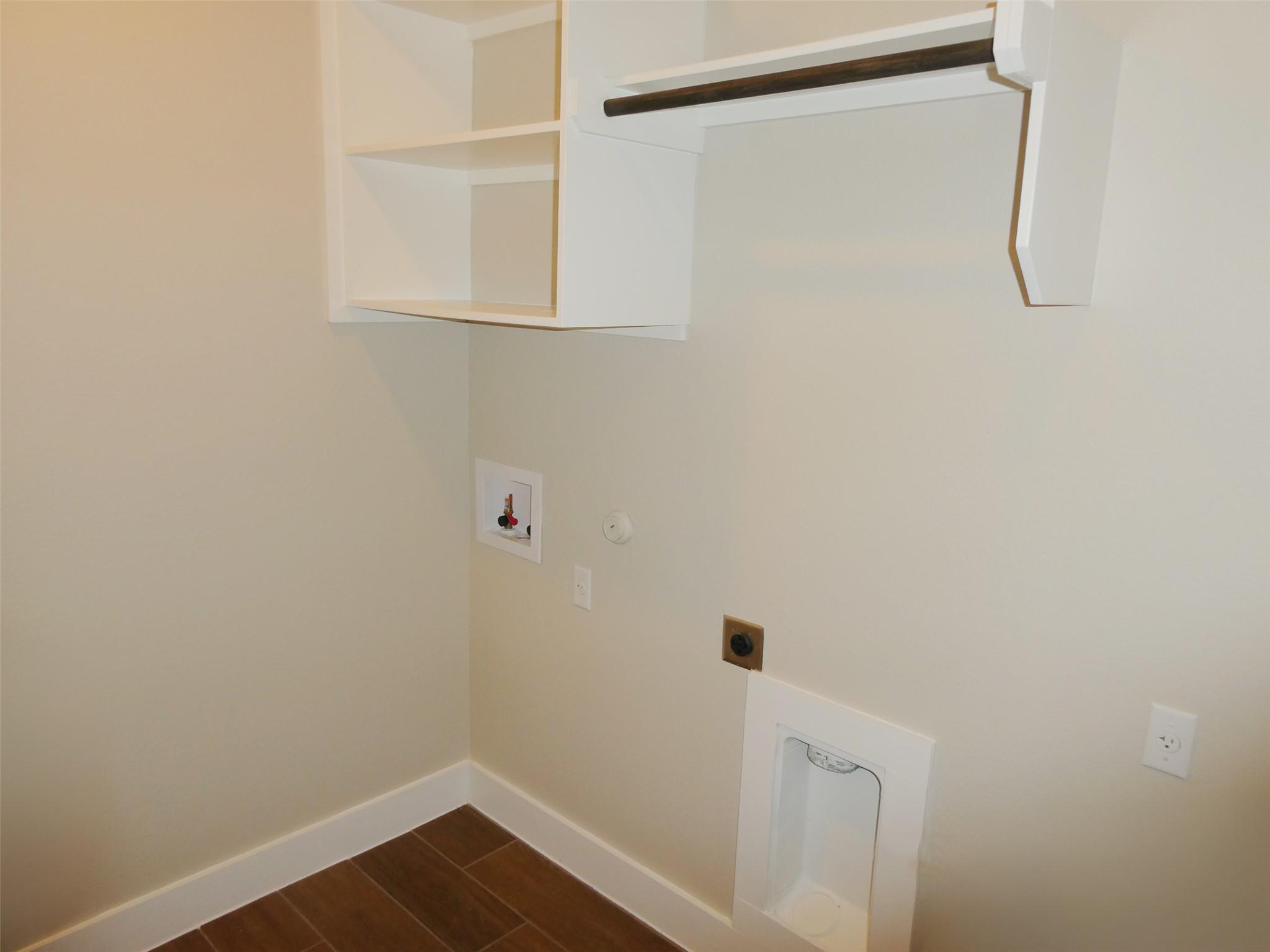 8621 THOMPSON TEAL Trl, Austin, TX 78744