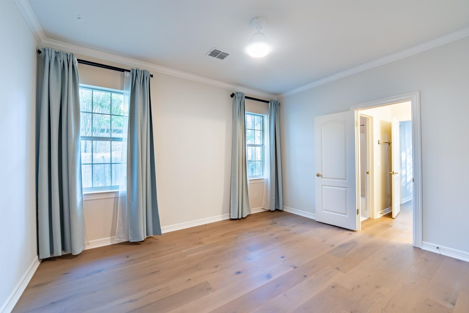 7916 Yaupon Dr, Austin, TX 78759