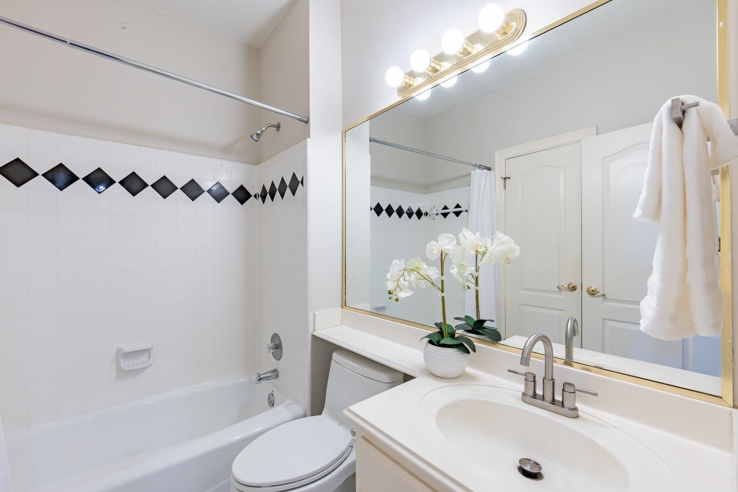 7916 Yaupon Dr, Austin, TX 78759