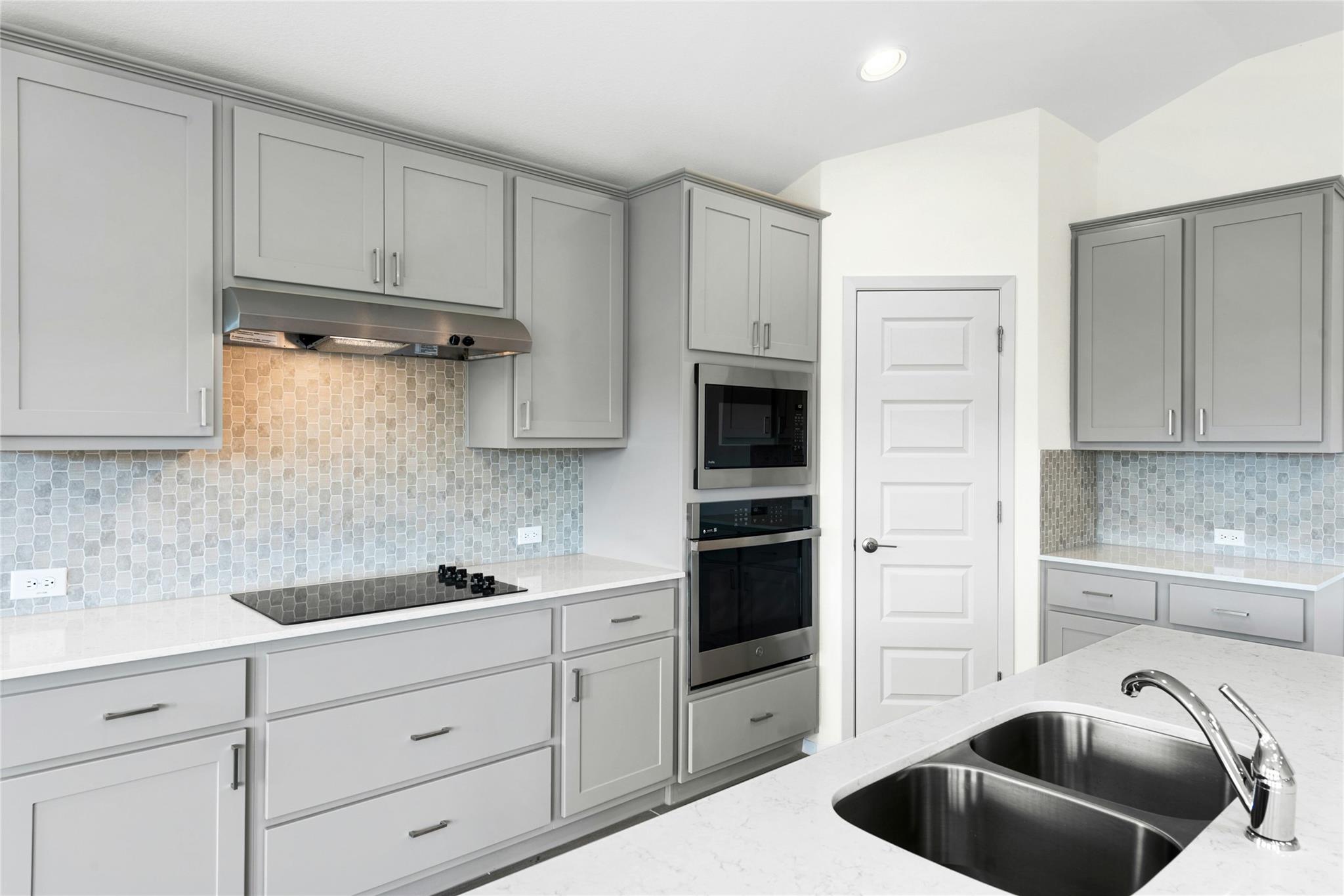 4112 Rockwood Dr, Lago Vista, TX 78645