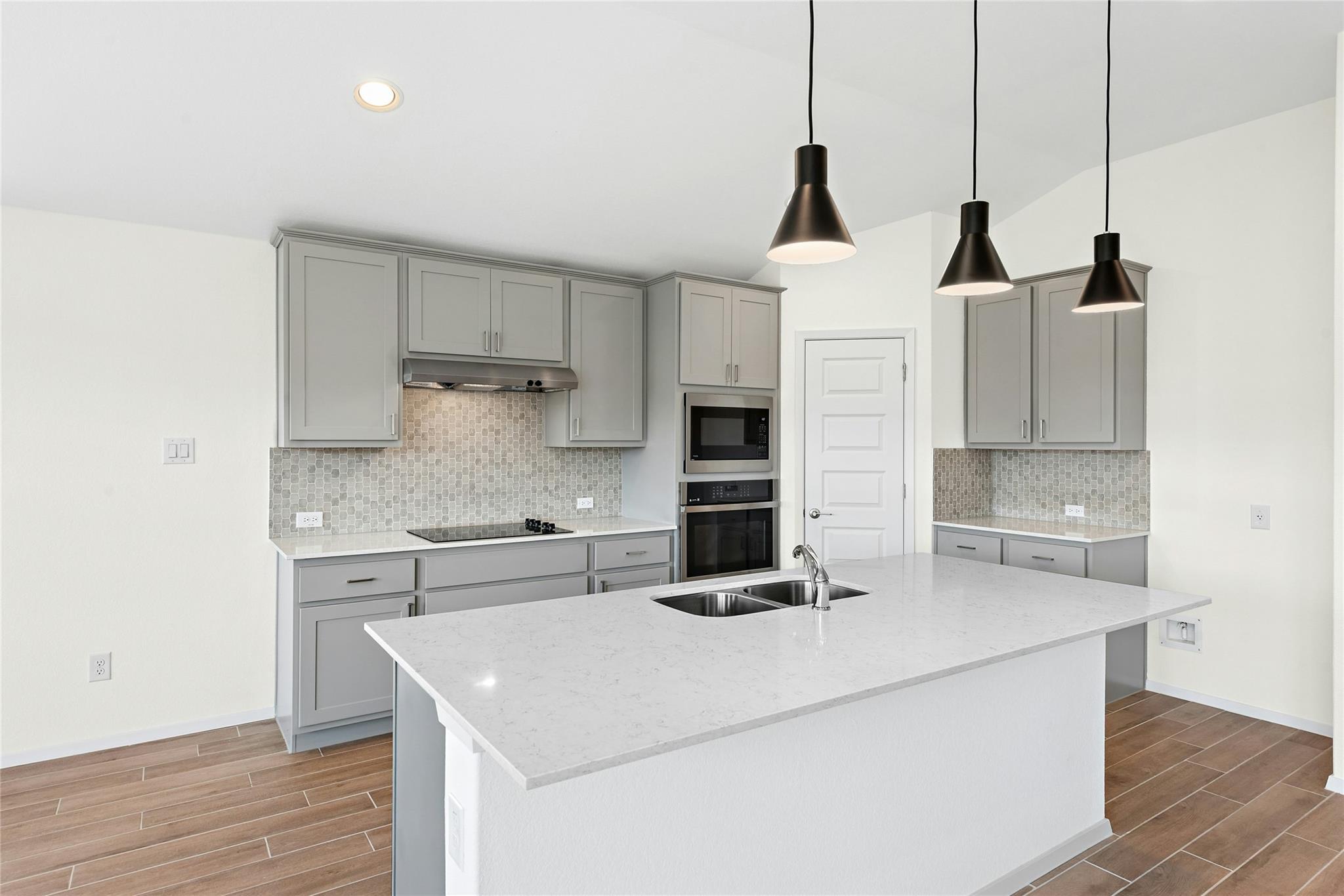 4112 Rockwood Dr, Lago Vista, TX 78645