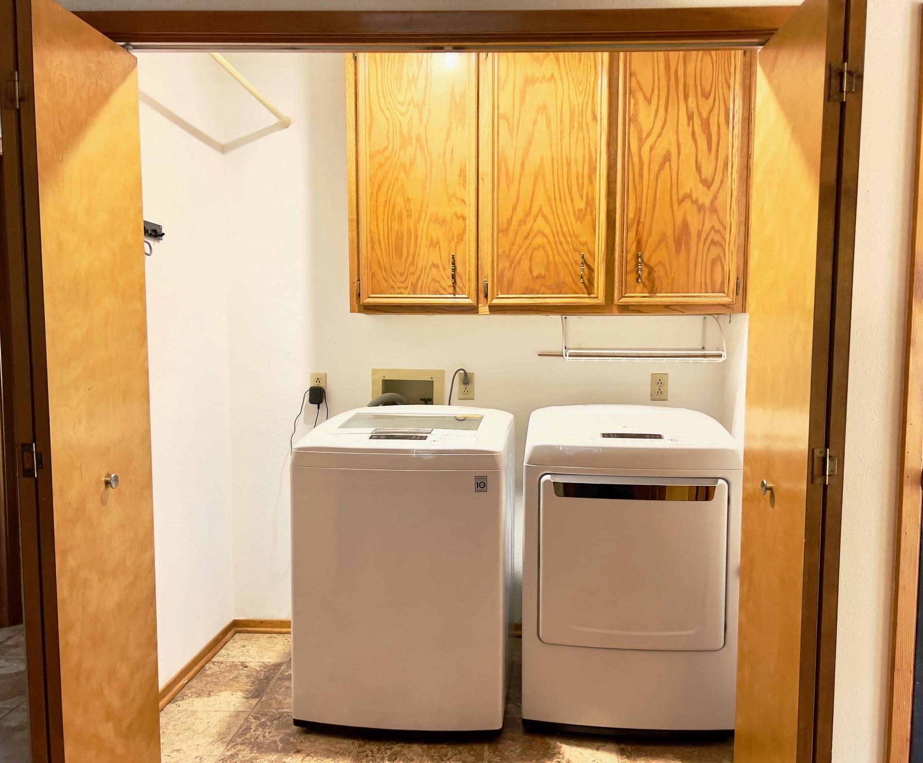 1309 10th St, Blanco, TX 78606