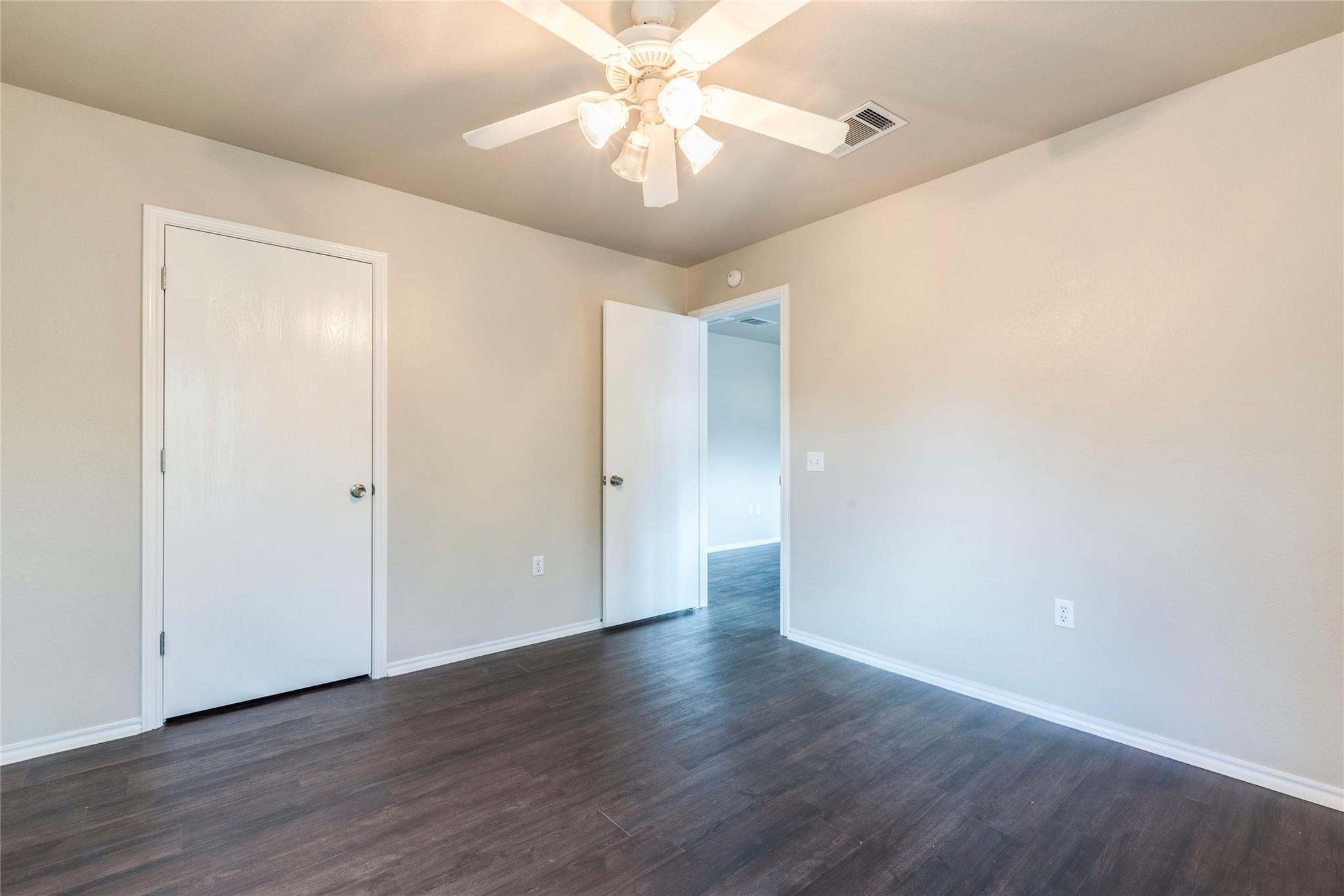 8712 Dittmar Oaks Dr, Austin, TX 78748