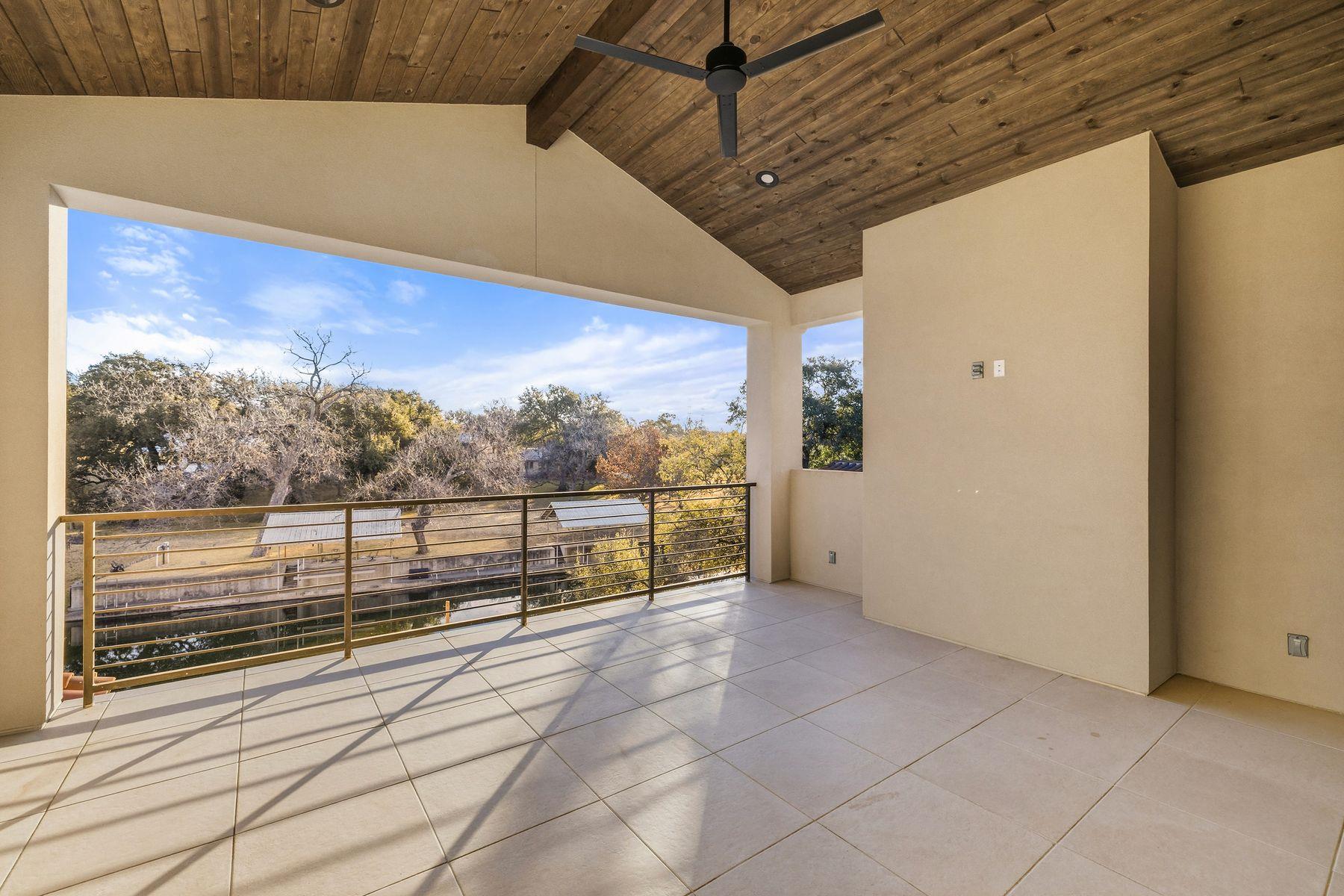 240 La Serena Loop, Horseshoe Bay, TX 78657