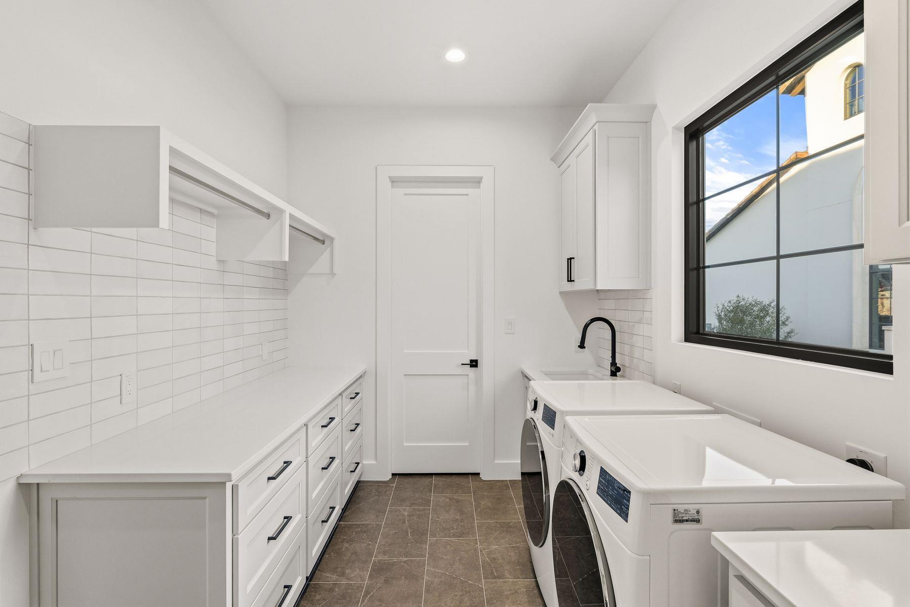 240 La Serena Loop, Horseshoe Bay, TX 78657