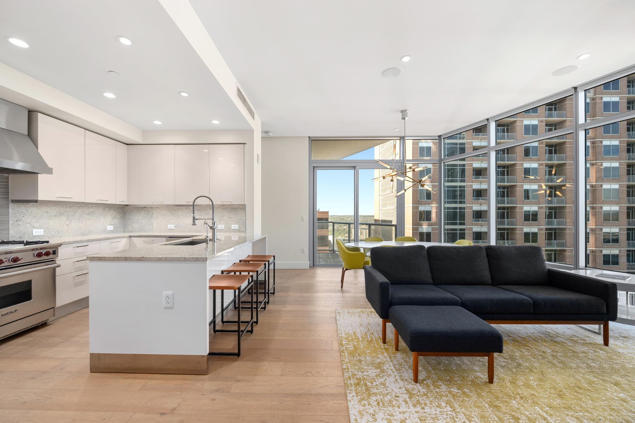 200 Congress Ave # 26C, Austin, TX 78701