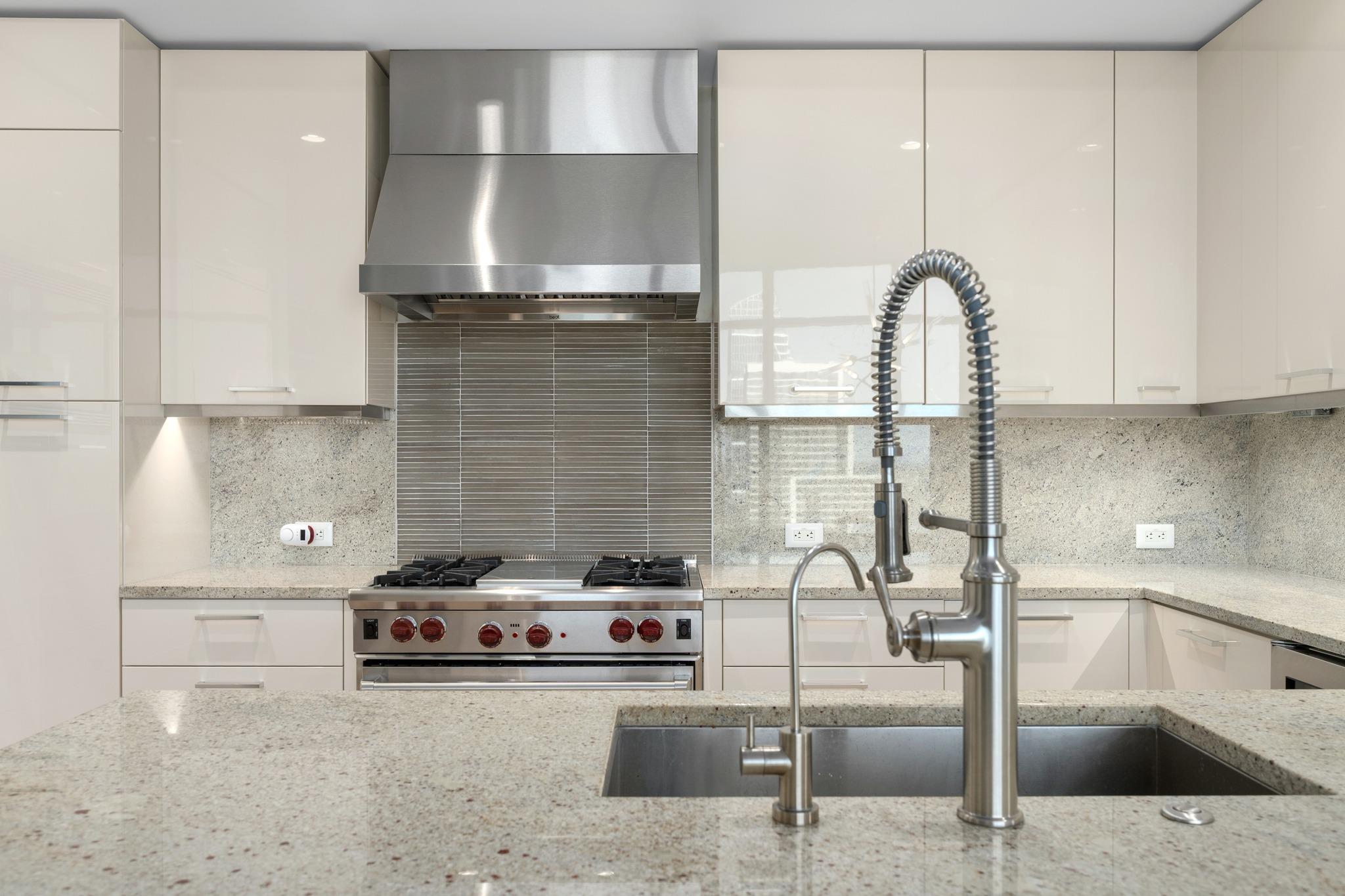 200 Congress Ave # 26C, Austin, TX 78701