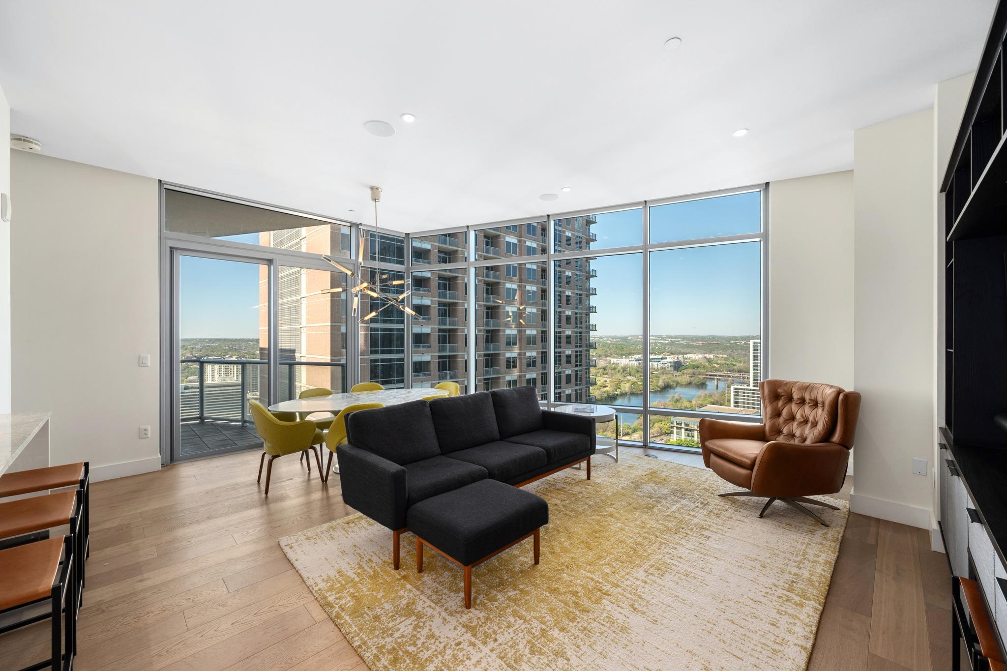 200 Congress Ave # 26C, Austin, TX 78701