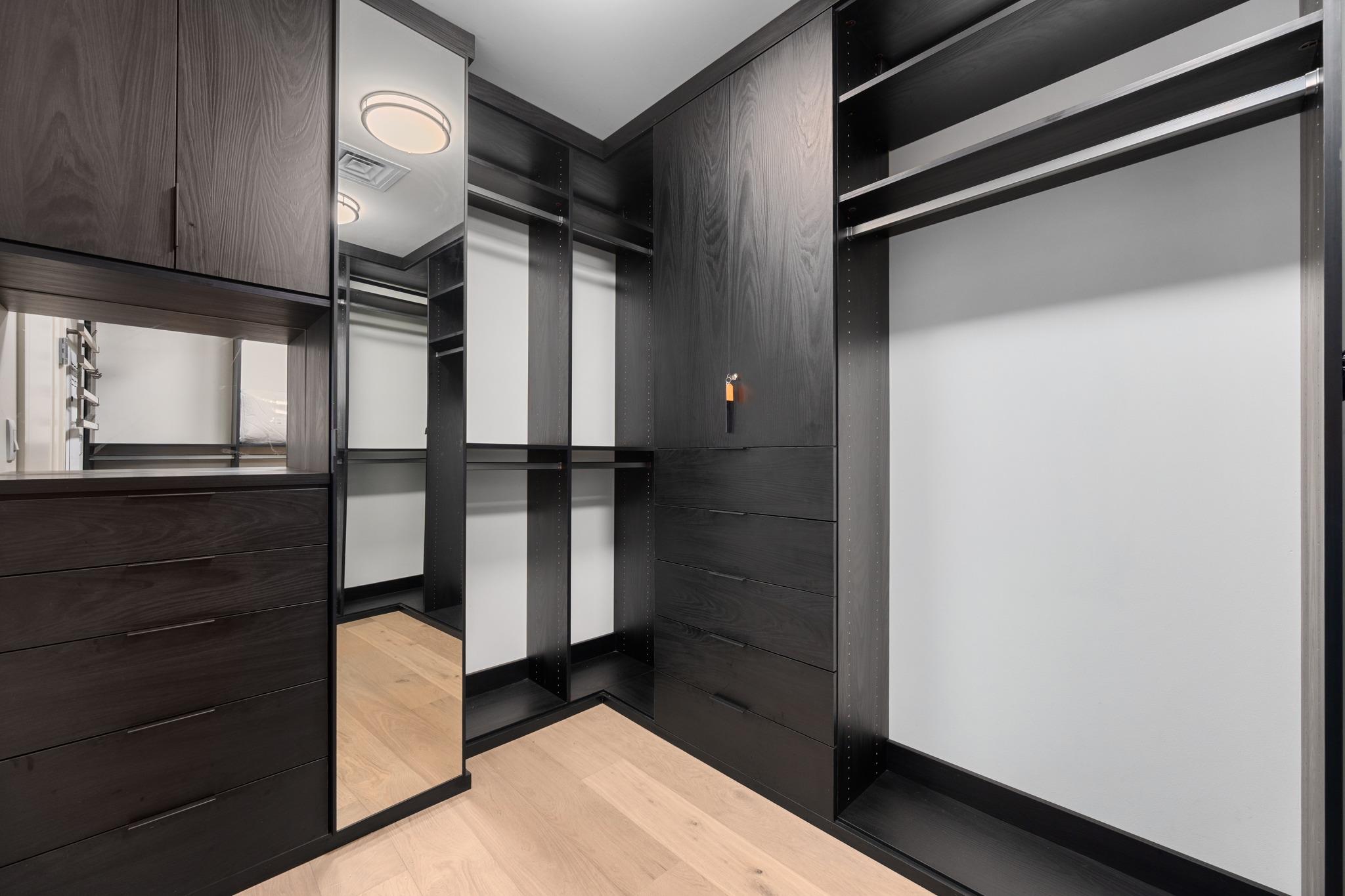 200 Congress Ave # 26C, Austin, TX 78701