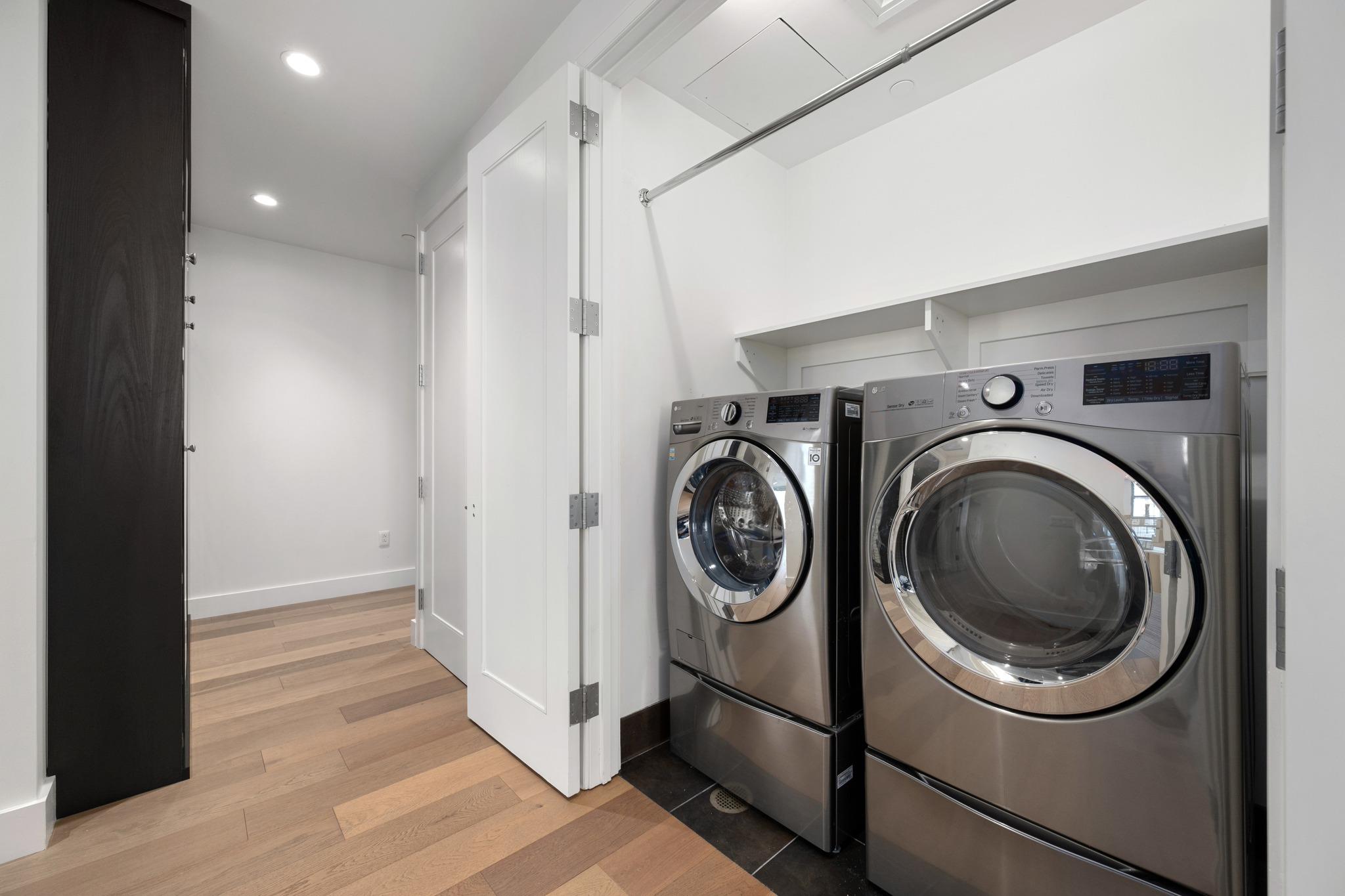 200 Congress Ave # 26C, Austin, TX 78701