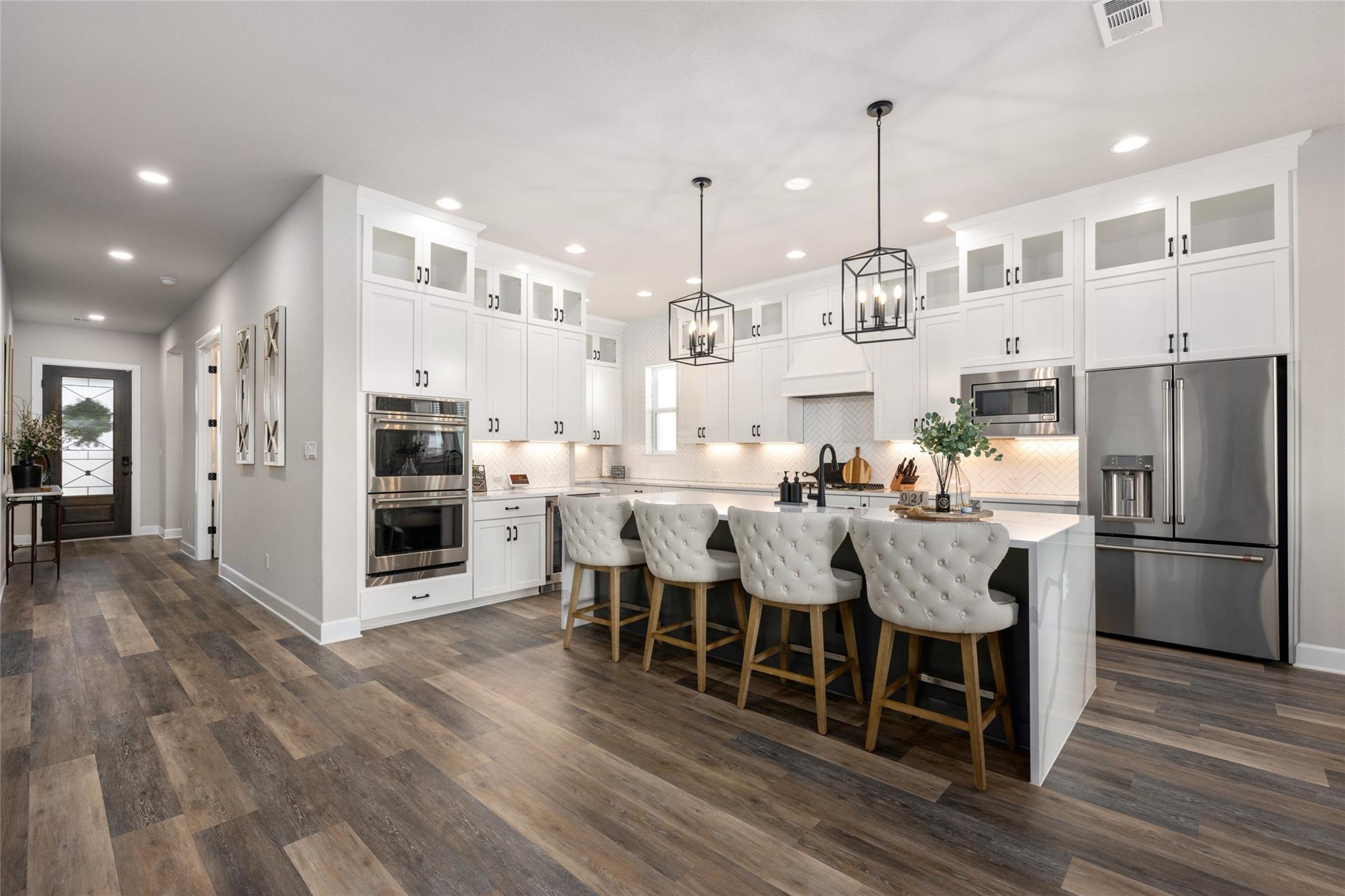 16913 Roselin Dr, Austin, TX 78738