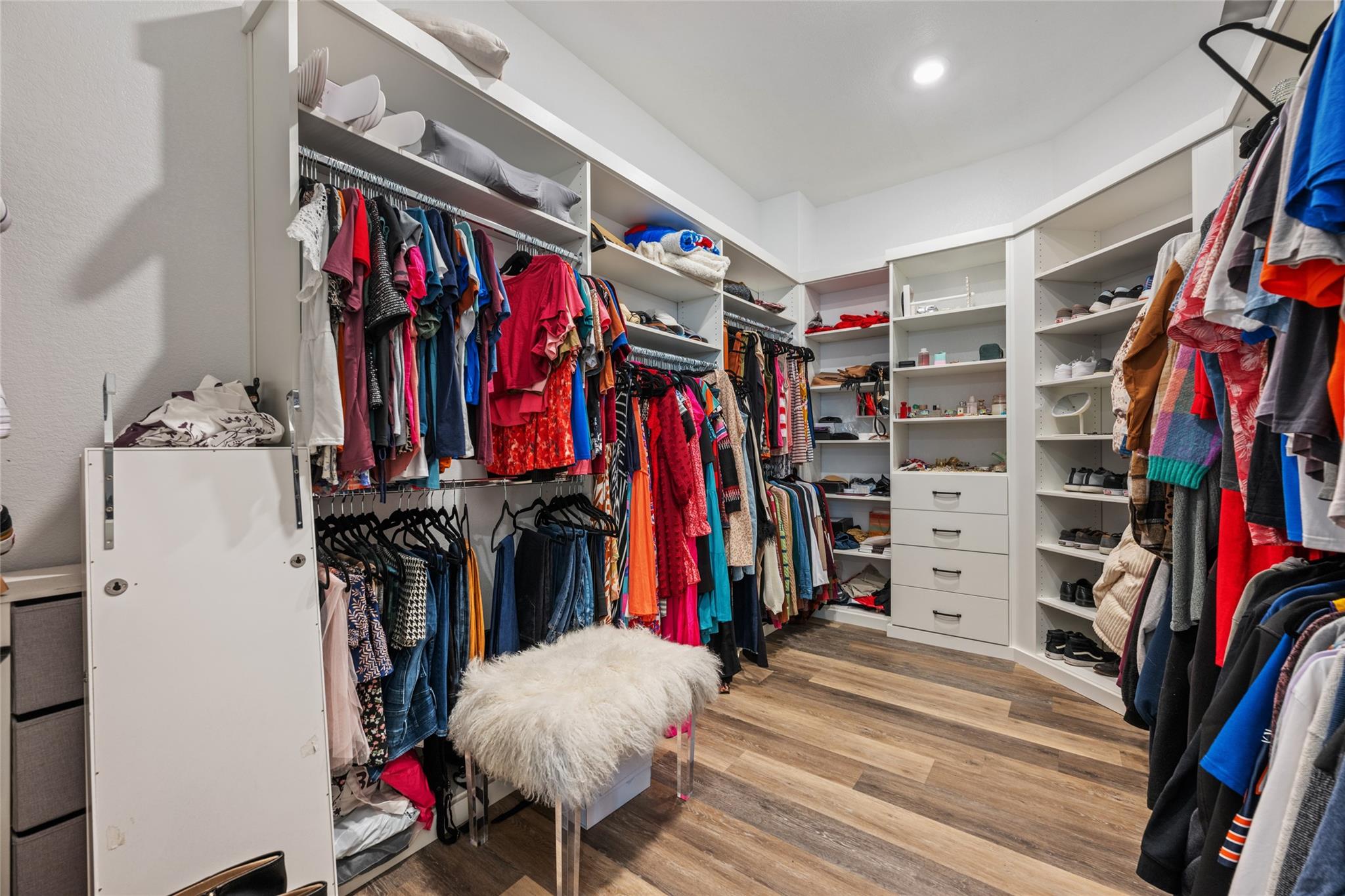 16913 Roselin Dr, Austin, TX 78738