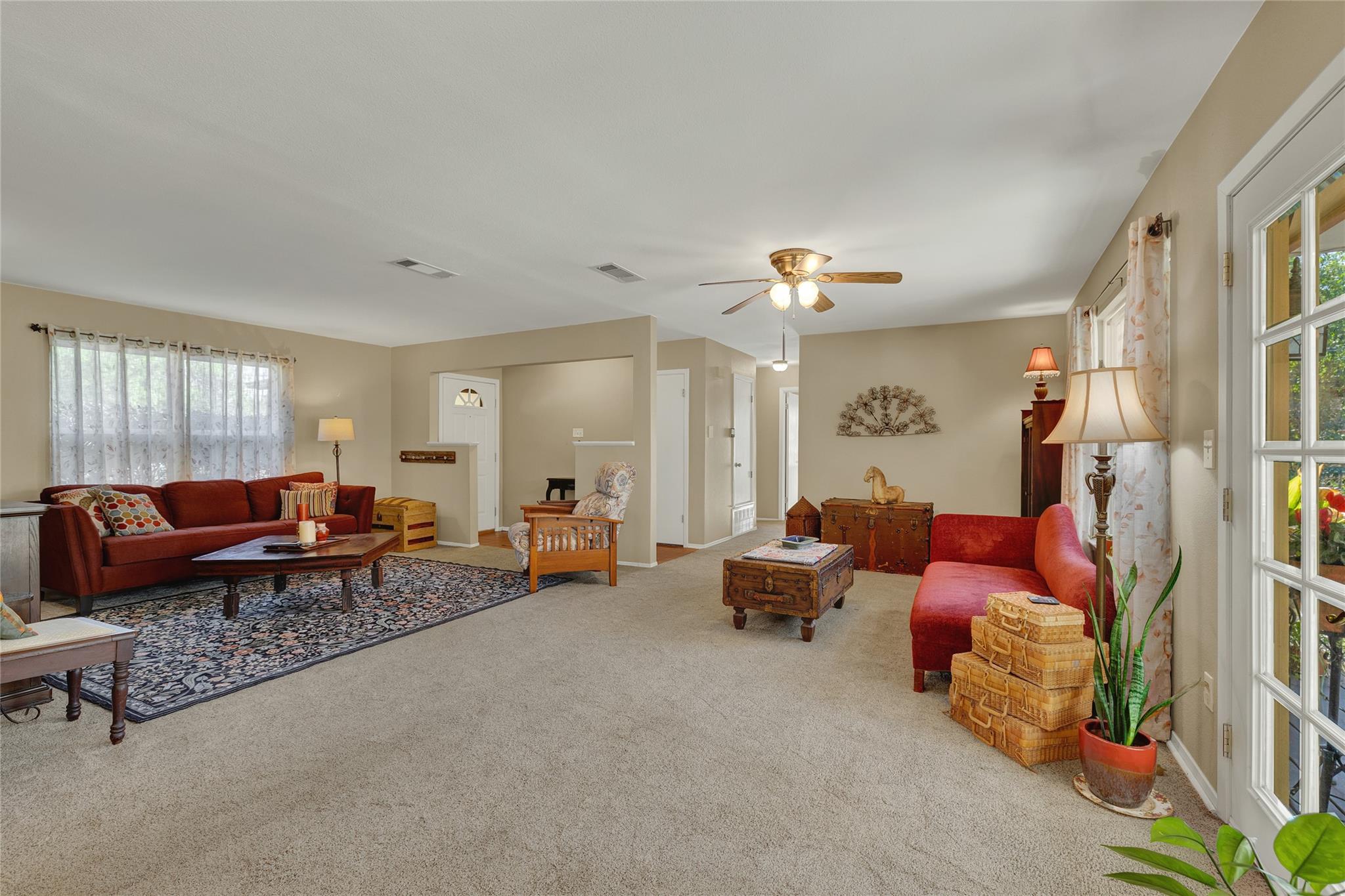 137 Chaparral St, San Marcos, TX 78666