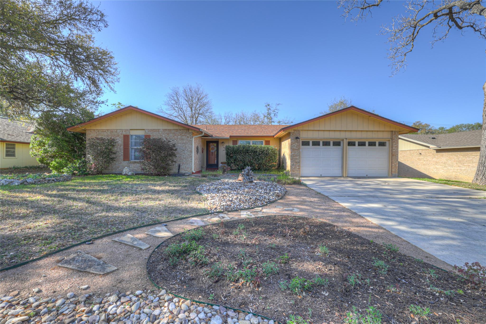 137 Chaparral St, San Marcos, TX 78666