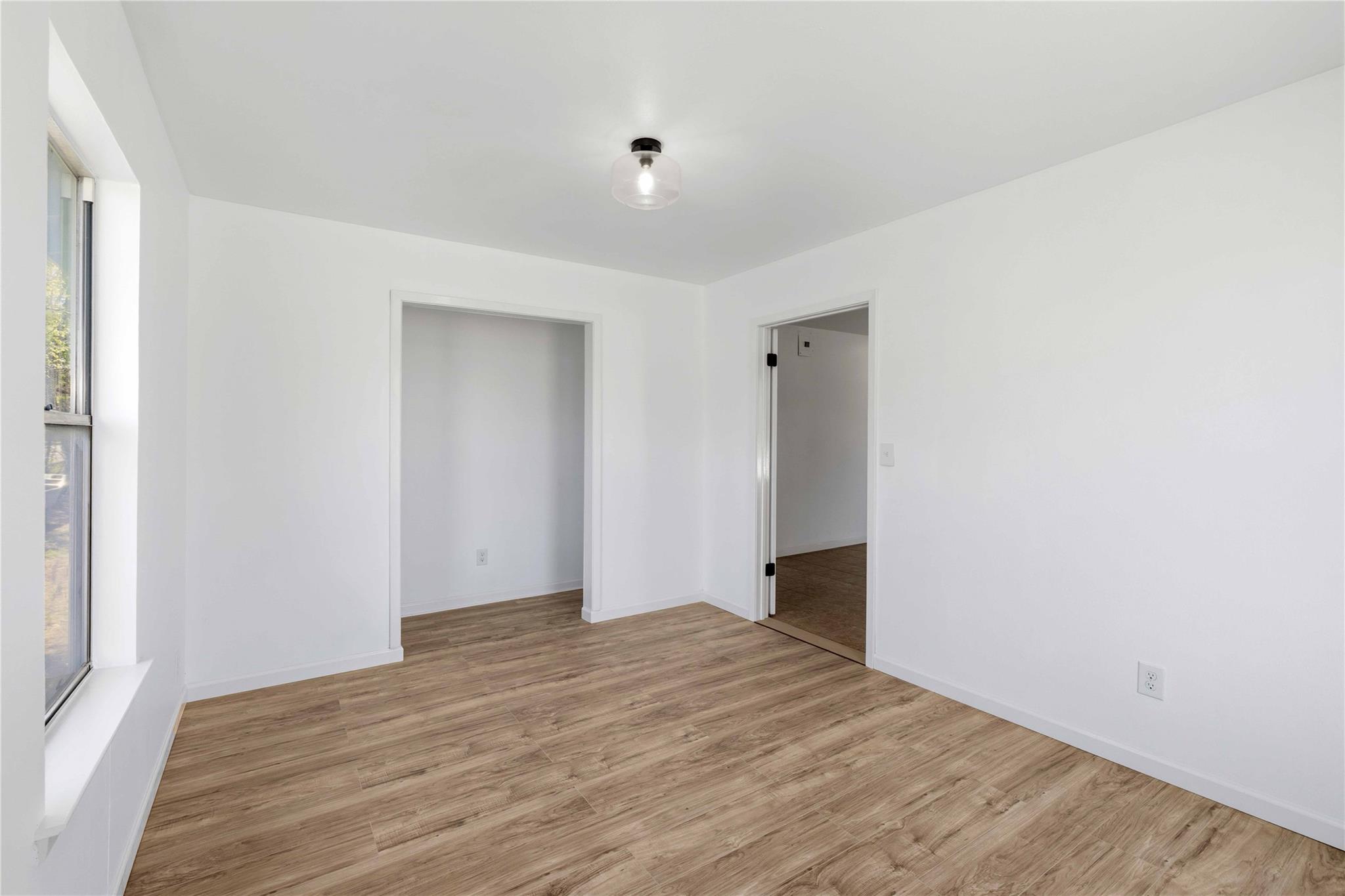 1604 5th St, Goldthwaite, TX 76844