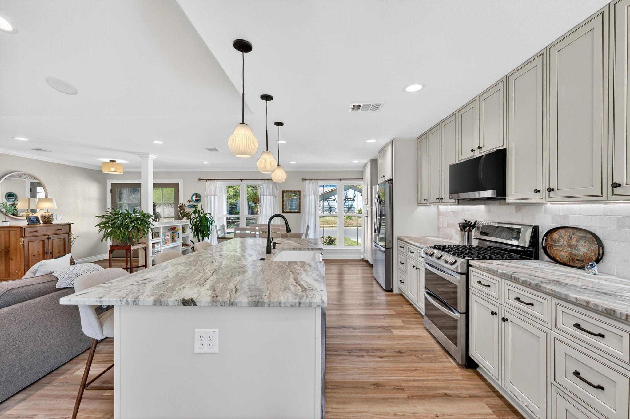 8611 Winding Walk, Austin, TX 78757