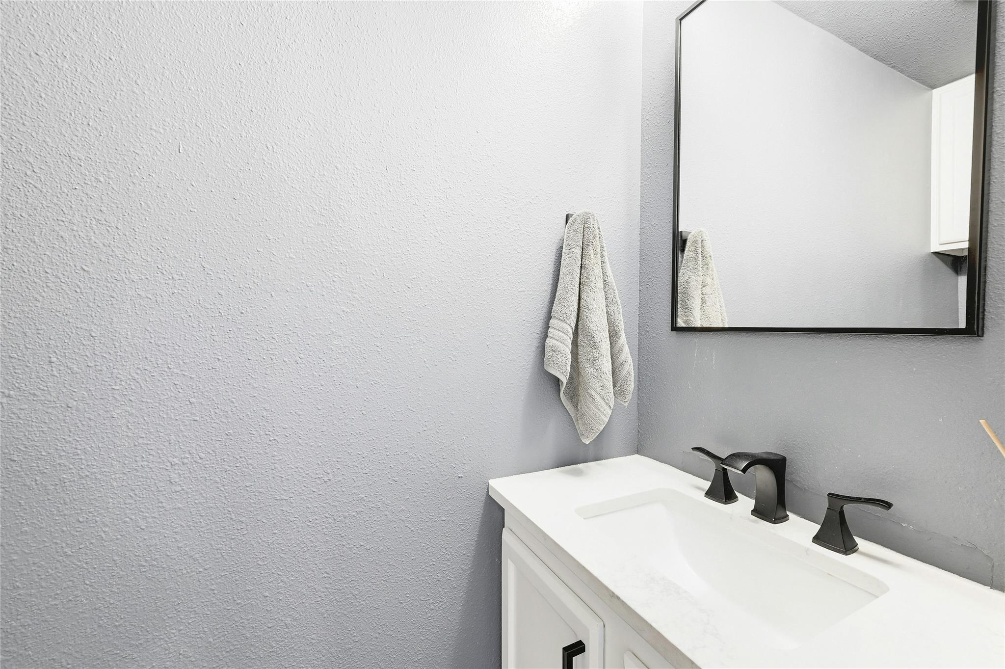 1741 Spyglass Dr # 119, Austin, TX 78746