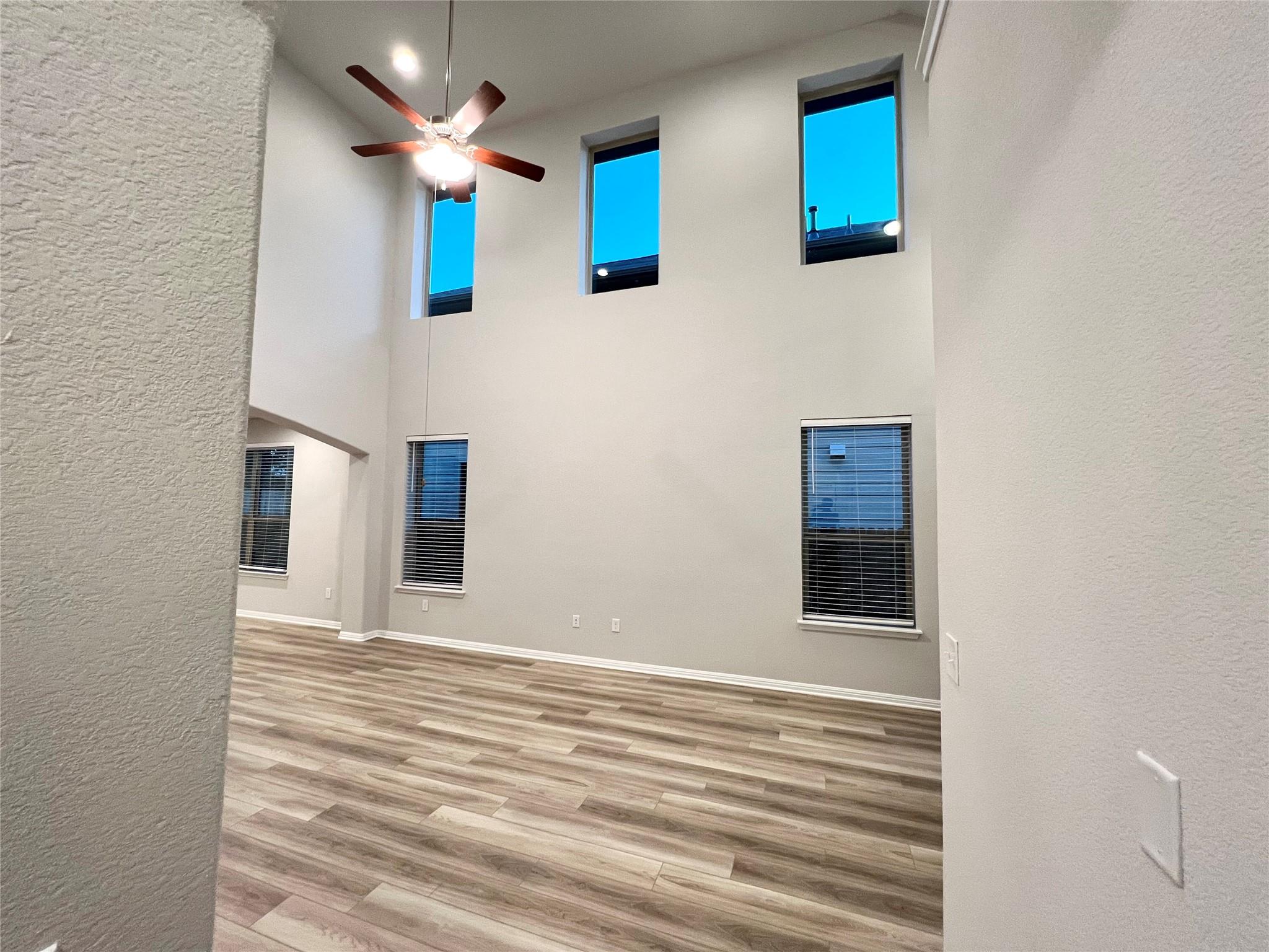 136 Macarthur Dr, Leander, TX 78641