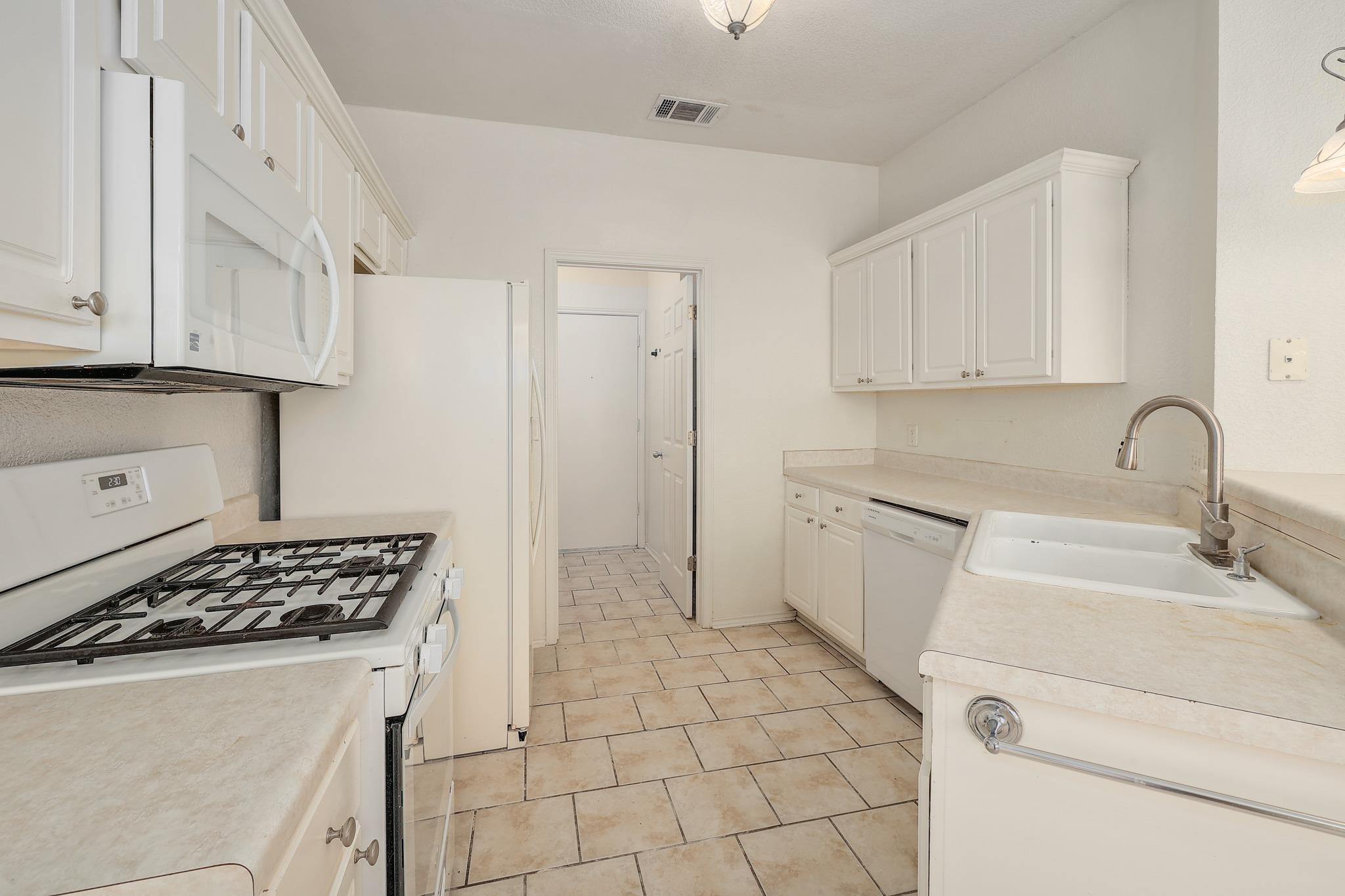 108 Prairie Springs Cv, Georgetown, TX 78626