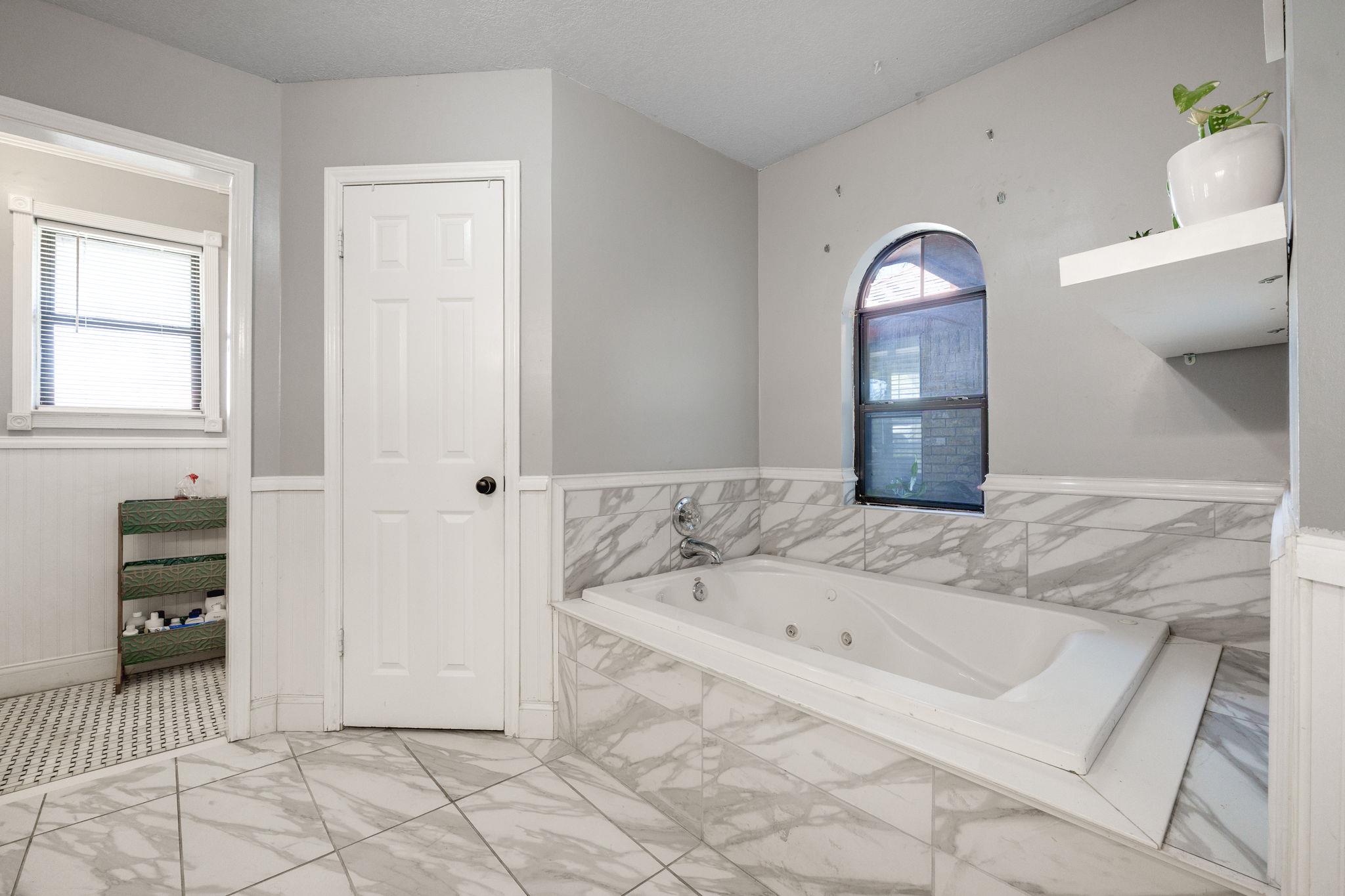 1402 Hawk Trl, Copperas Cove, TX 76522