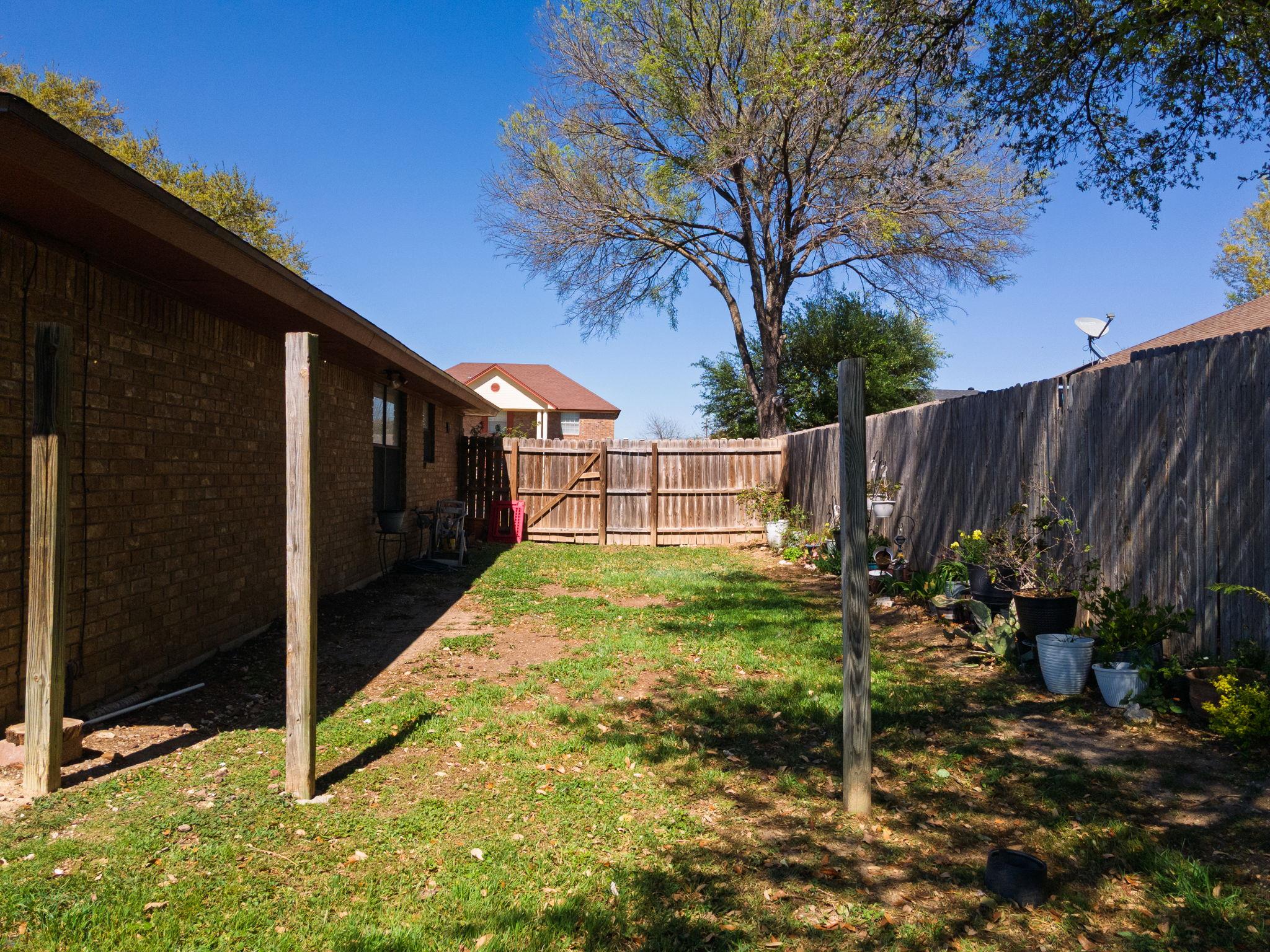 1402 Hawk Trl, Copperas Cove, TX 76522