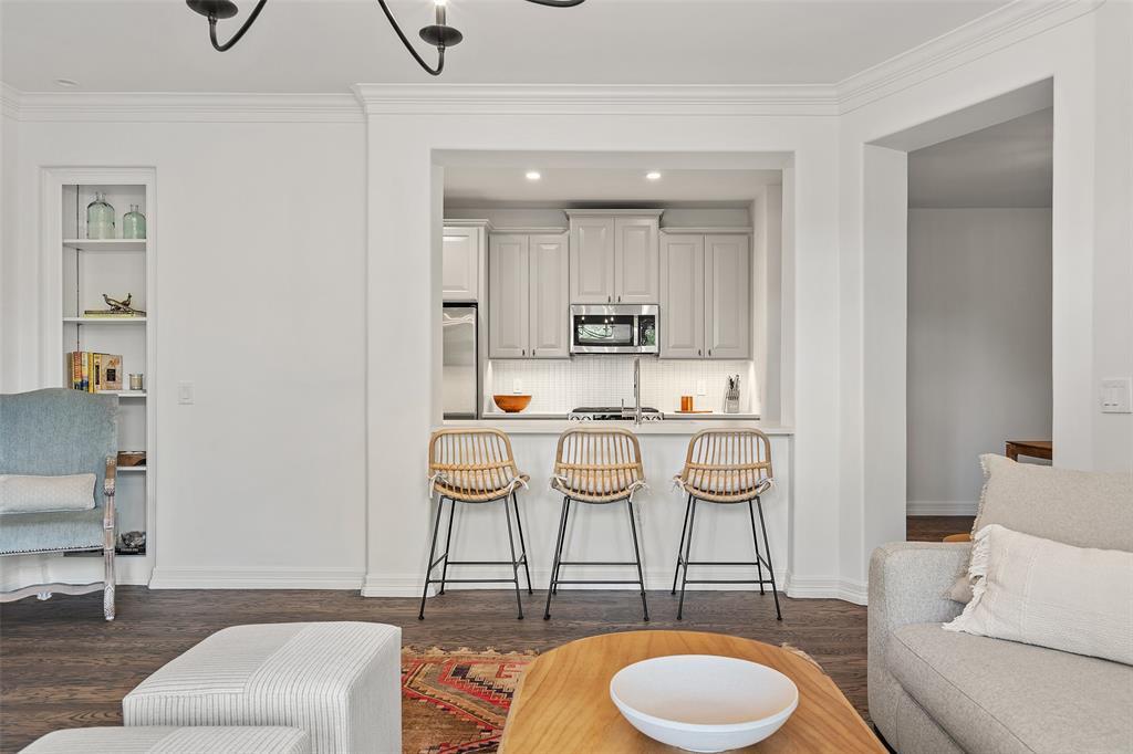 2226 Westlake Dr # 1, Austin, TX 78746