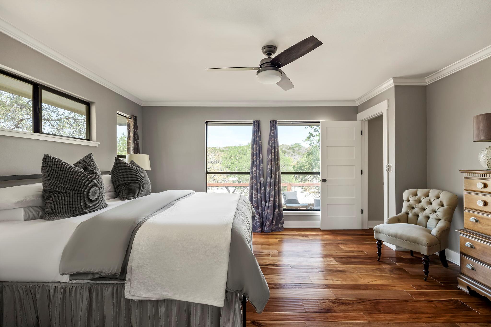 1701 Cresthaven Dr, Austin, TX 78704