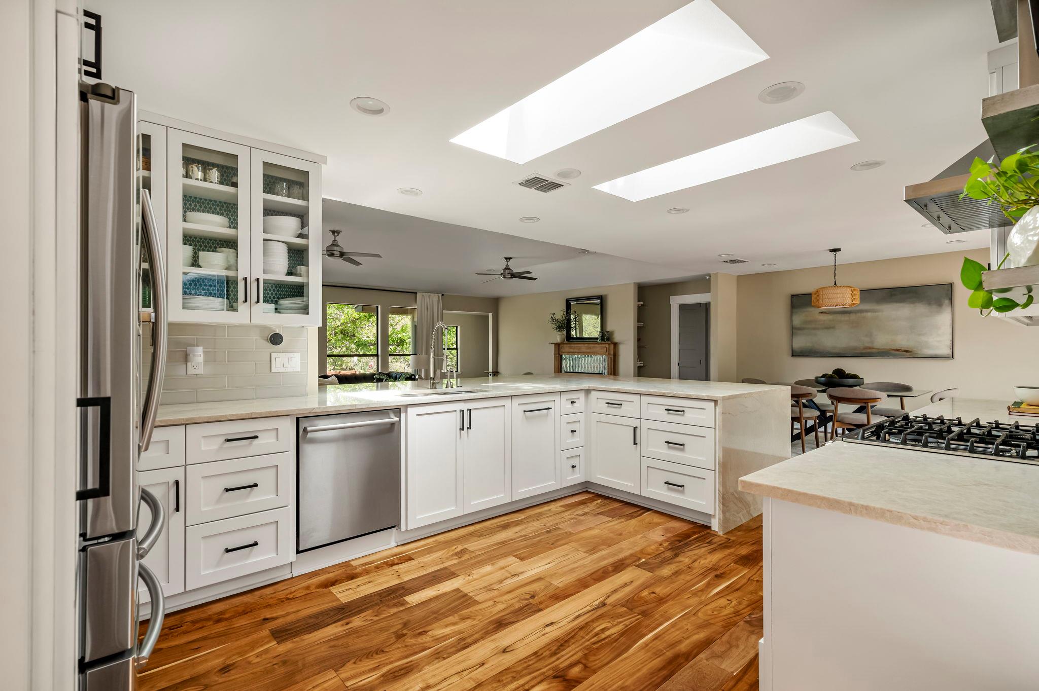 1701 Cresthaven Dr, Austin, TX 78704