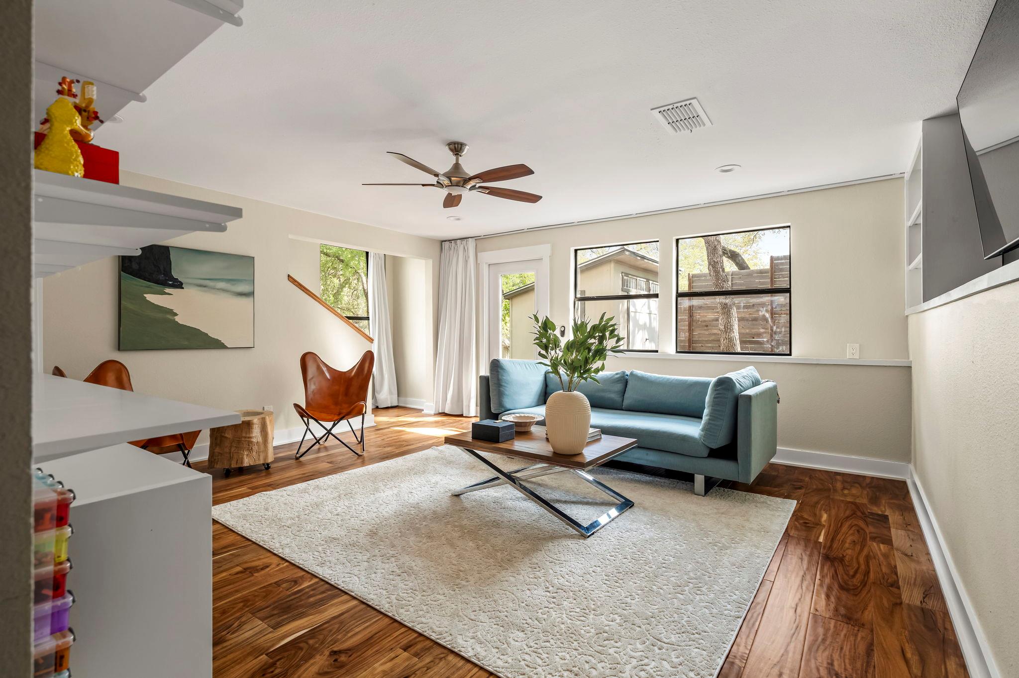 1701 Cresthaven Dr, Austin, TX 78704