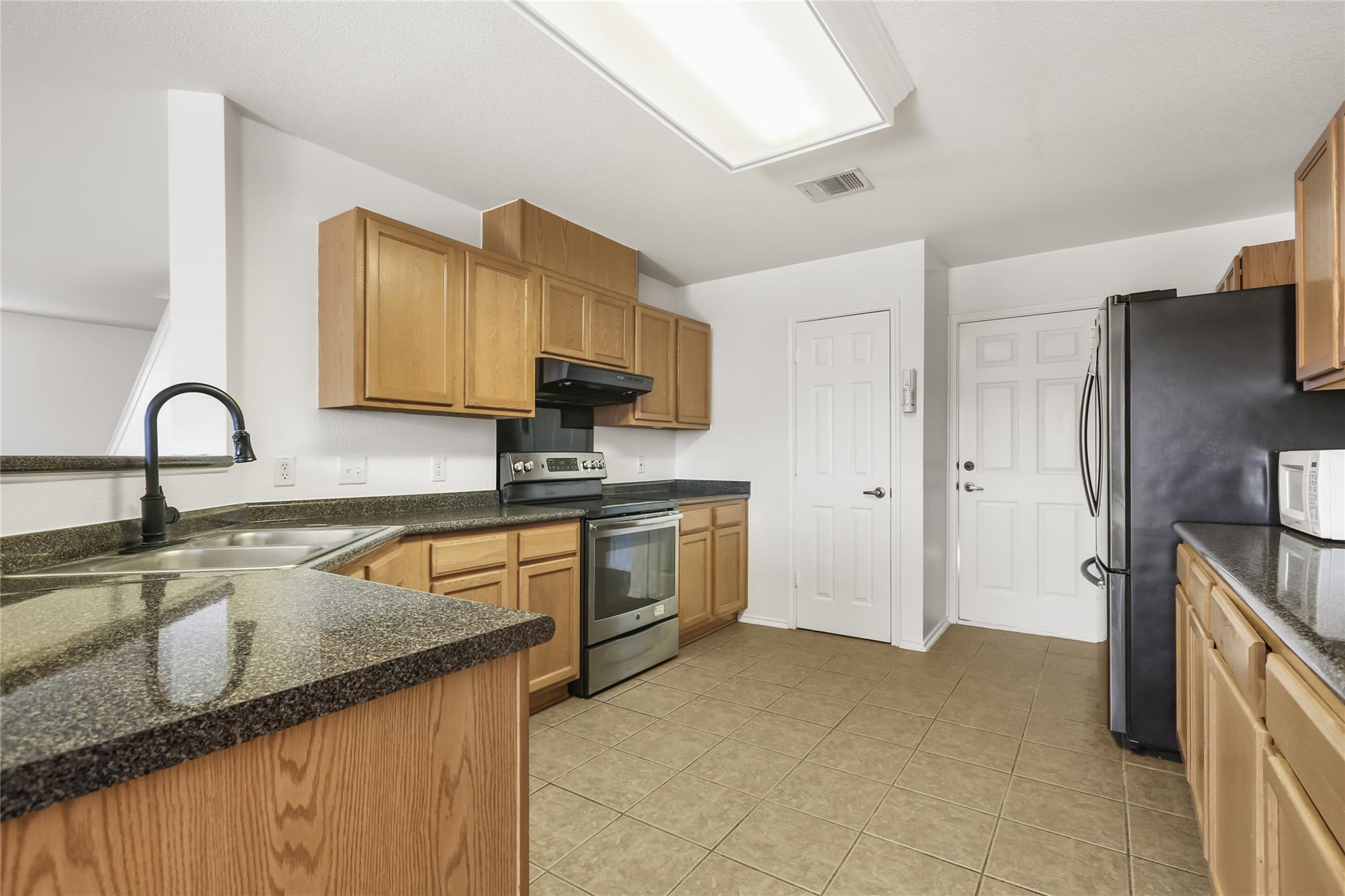 2010 Ashberry Trl, Georgetown, TX 78626