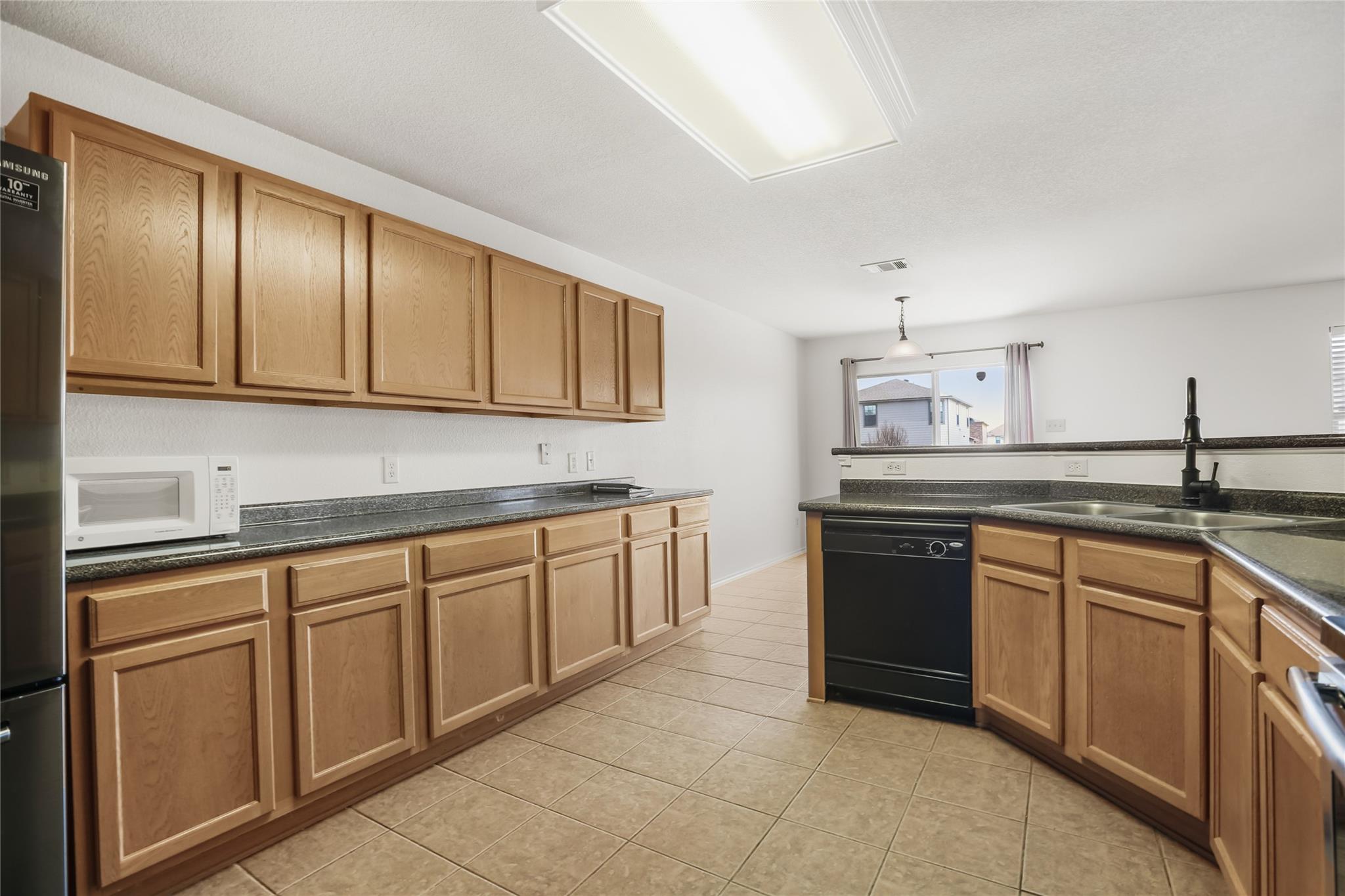 2010 Ashberry Trl, Georgetown, TX 78626