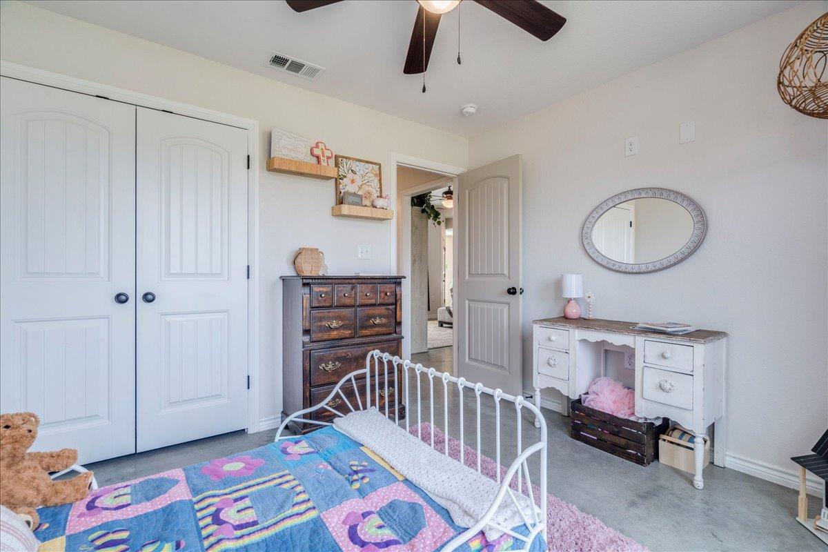 1172 Limestone Dr, Lampasas, TX 76550