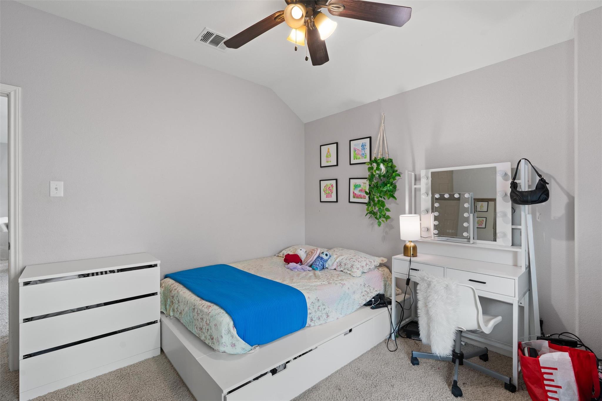 144 Copper Lake Ln, Georgetown, TX 78628