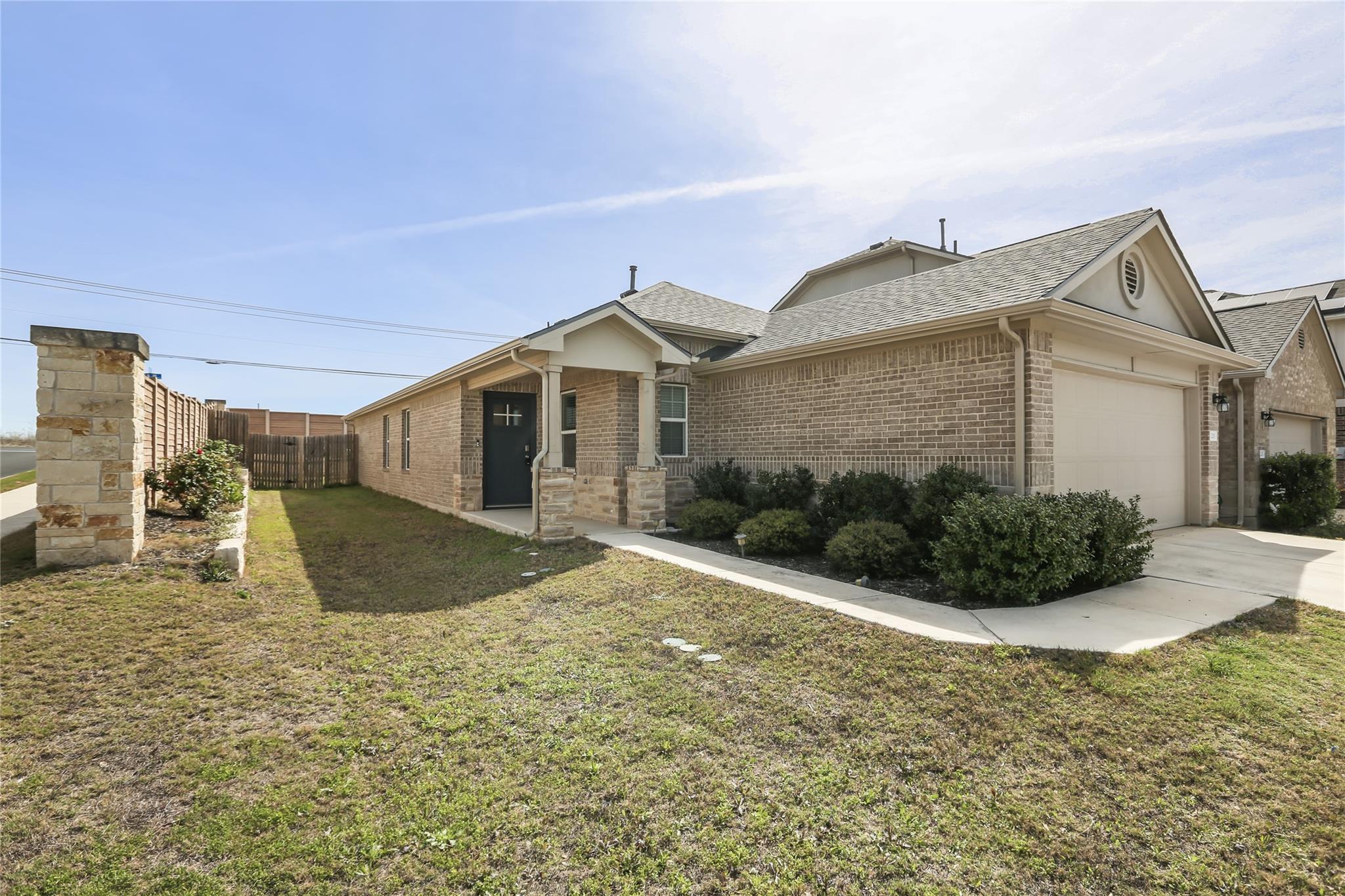 201 Frederick Dr, Georgetown, TX 78626