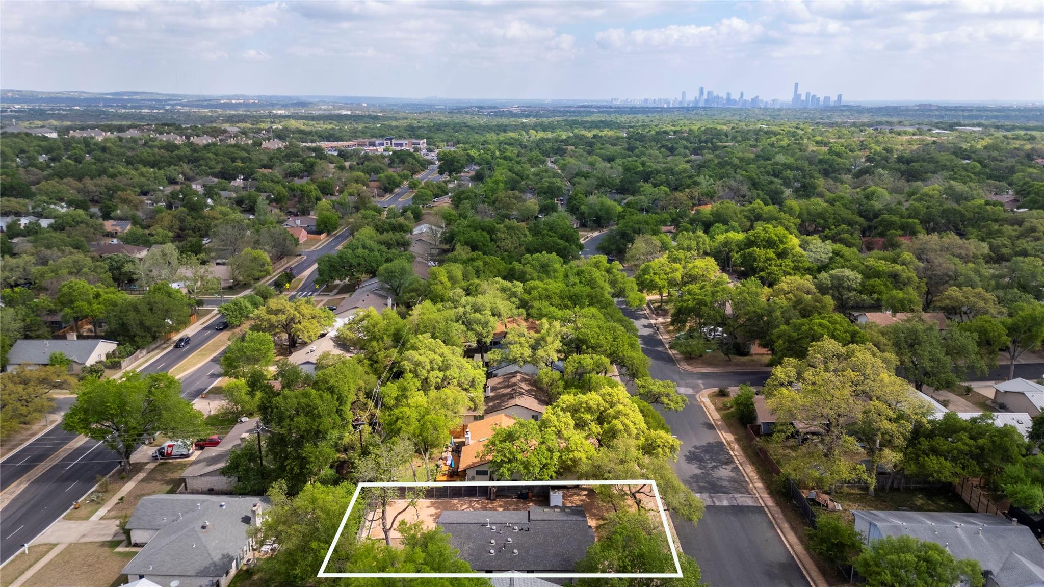 7504 Whispering Oaks Dr, Austin, TX 78745