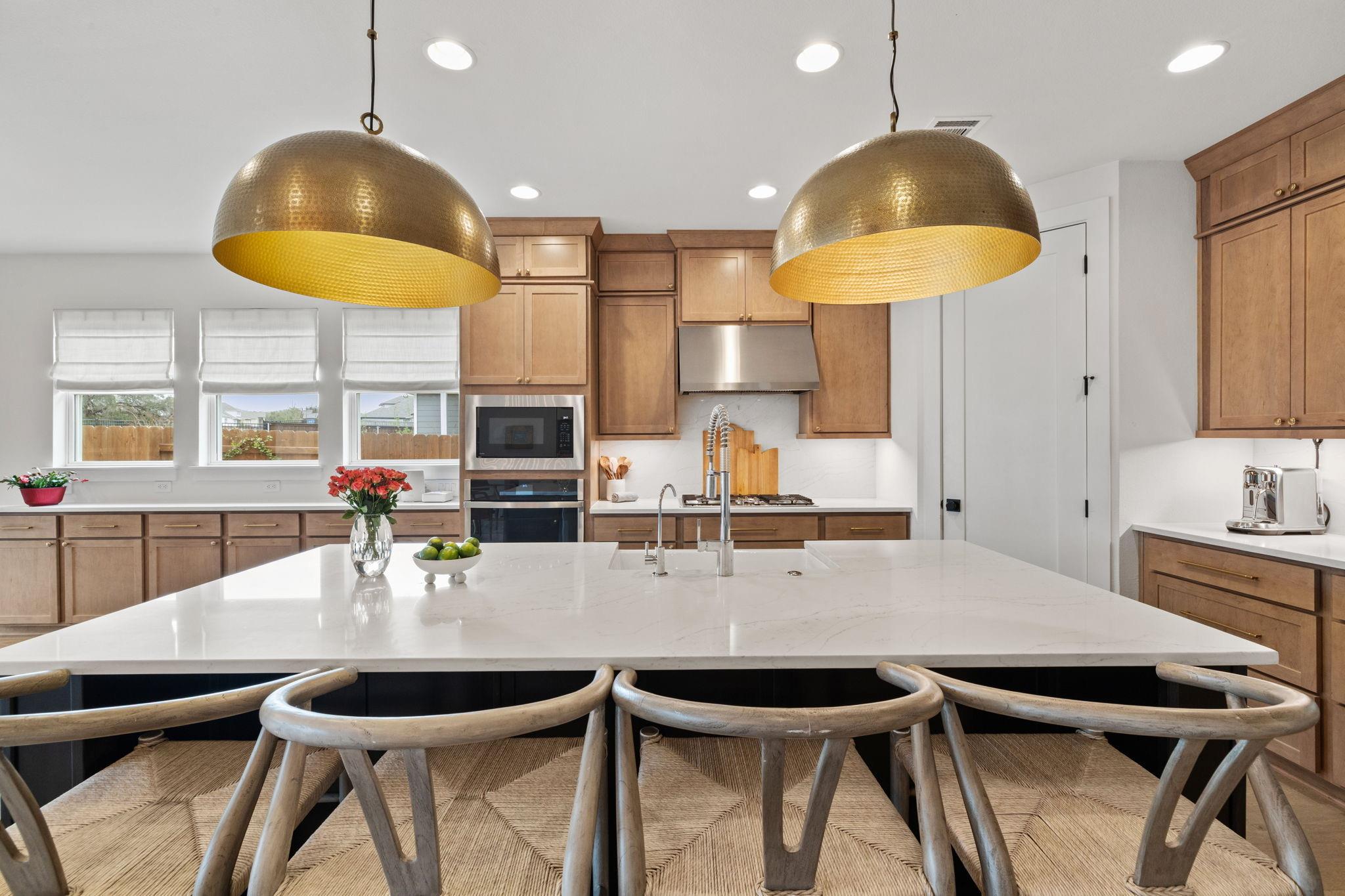 516 Moonlit Stream Pass, Dripping Springs, TX 78620