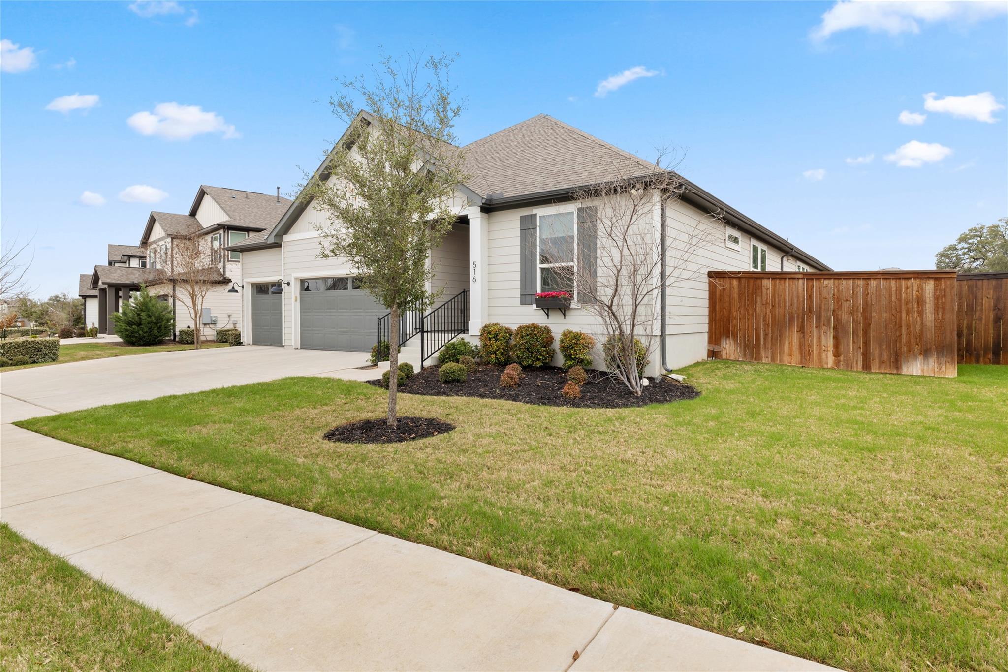 516 Moonlit Stream Pass, Dripping Springs, TX 78620