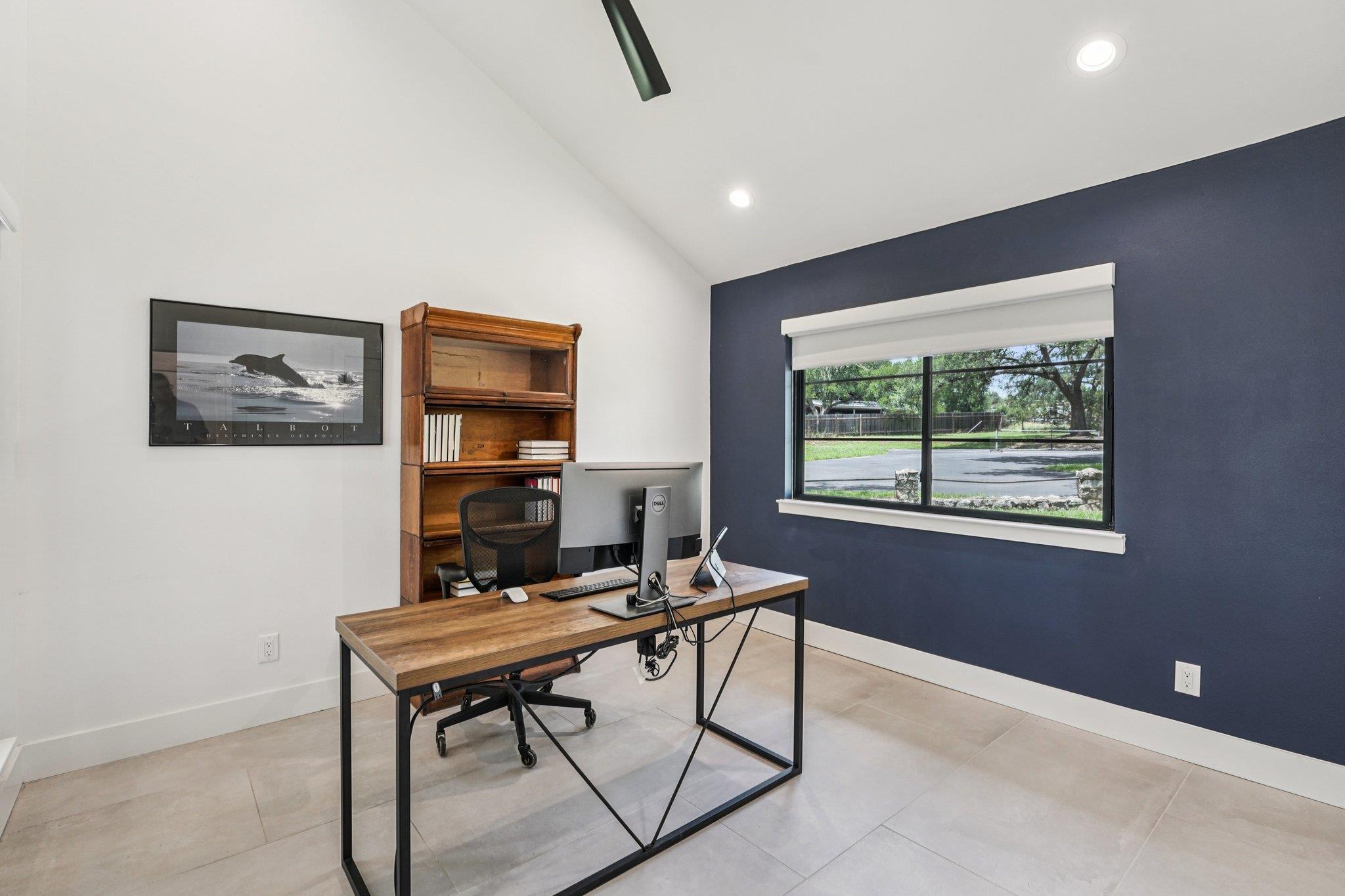 707 Harbor Dr, Georgetown, TX 78633