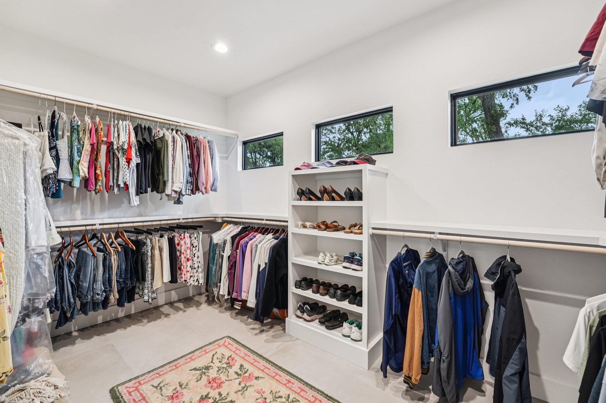 707 Harbor Dr, Georgetown, TX 78633