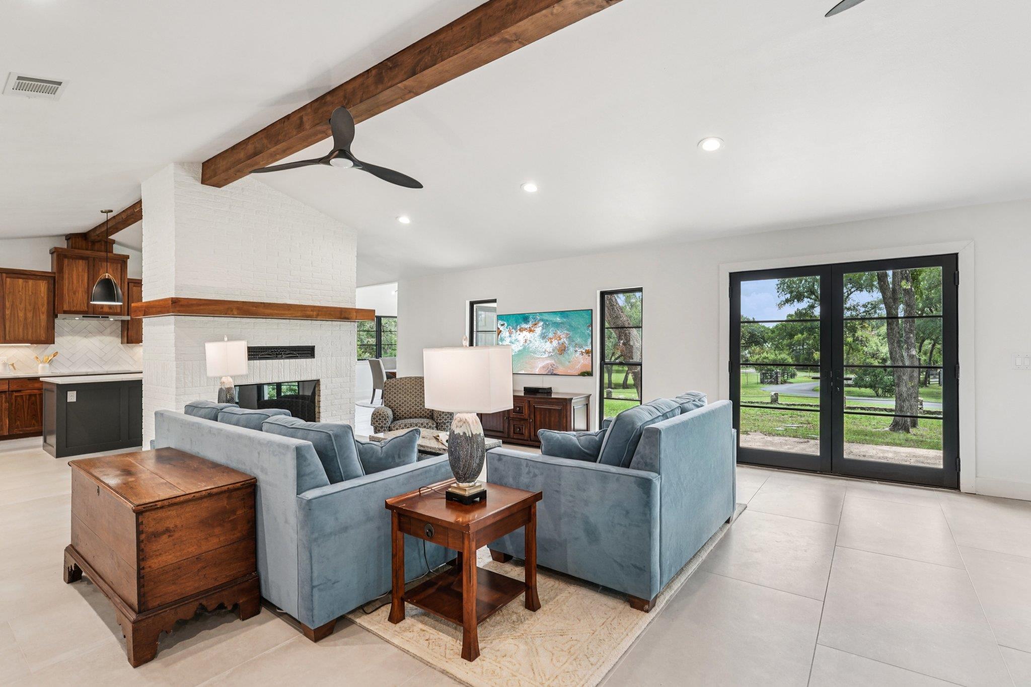 707 Harbor Dr, Georgetown, TX 78633