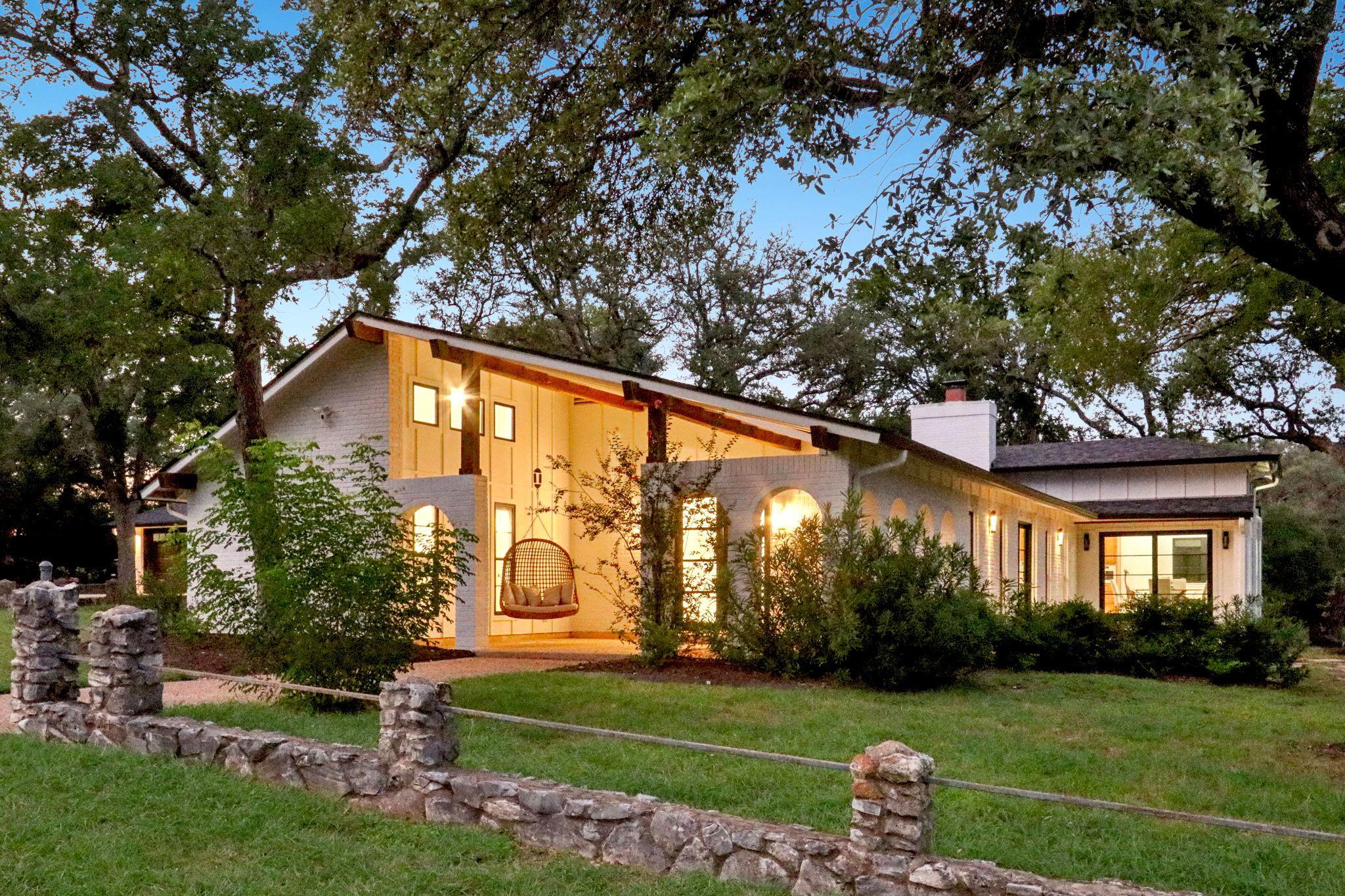 707 Harbor Dr, Georgetown, TX 78633