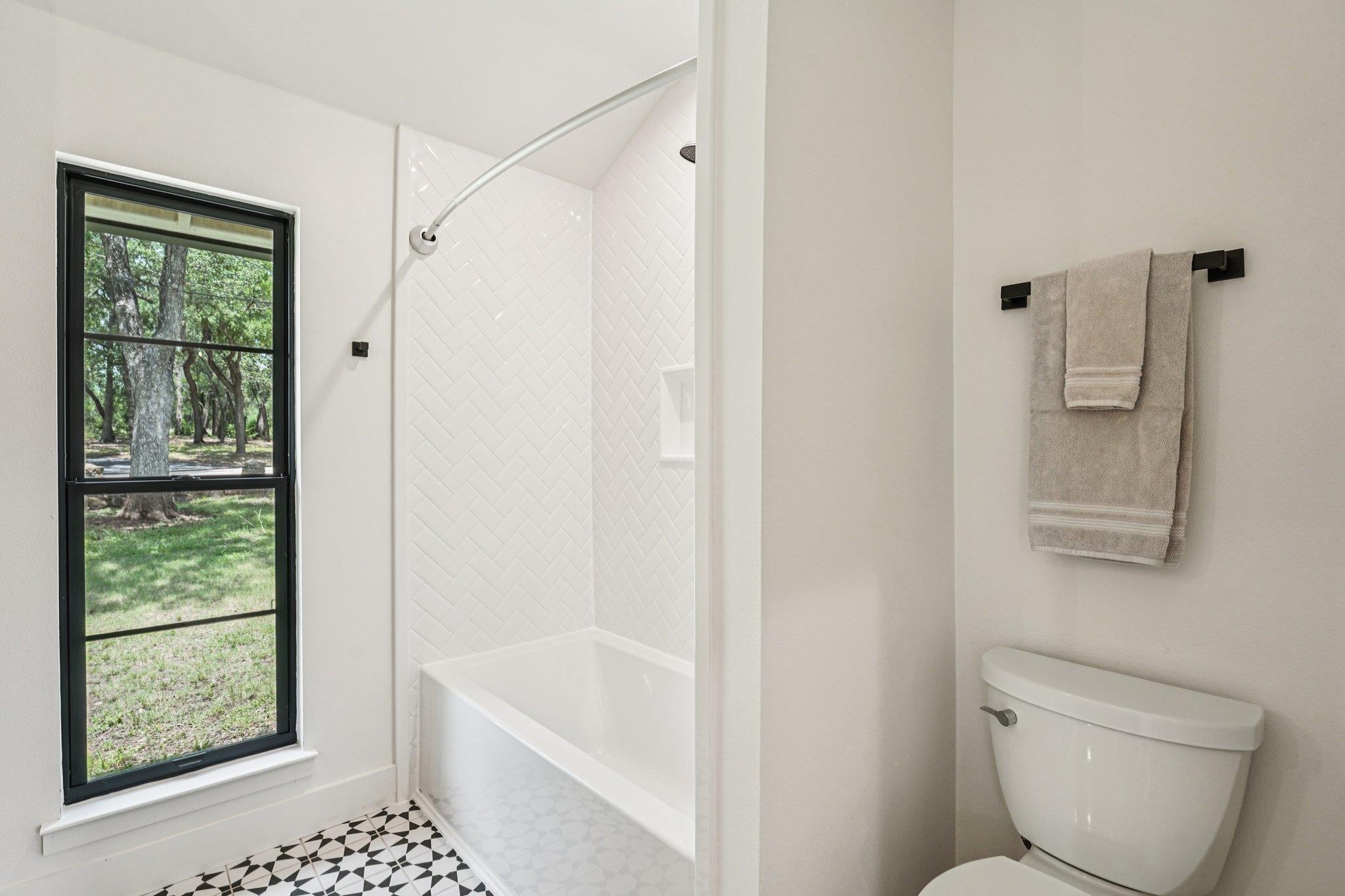 707 Harbor Dr, Georgetown, TX 78633