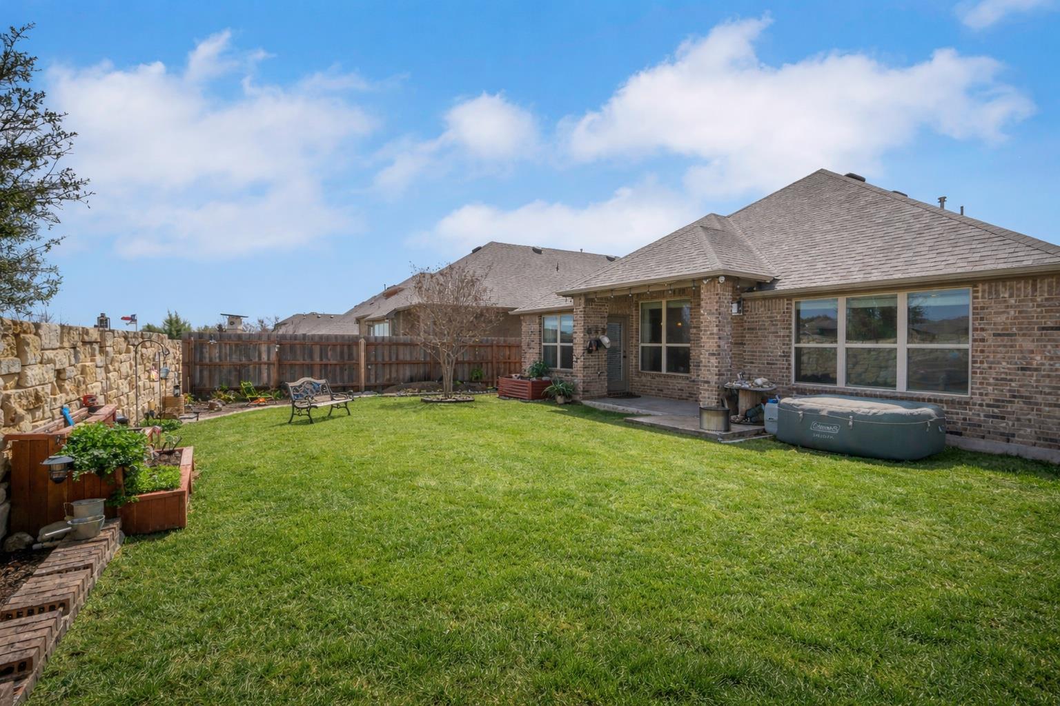 441 Mistflower Springs Dr, Leander, TX 78641