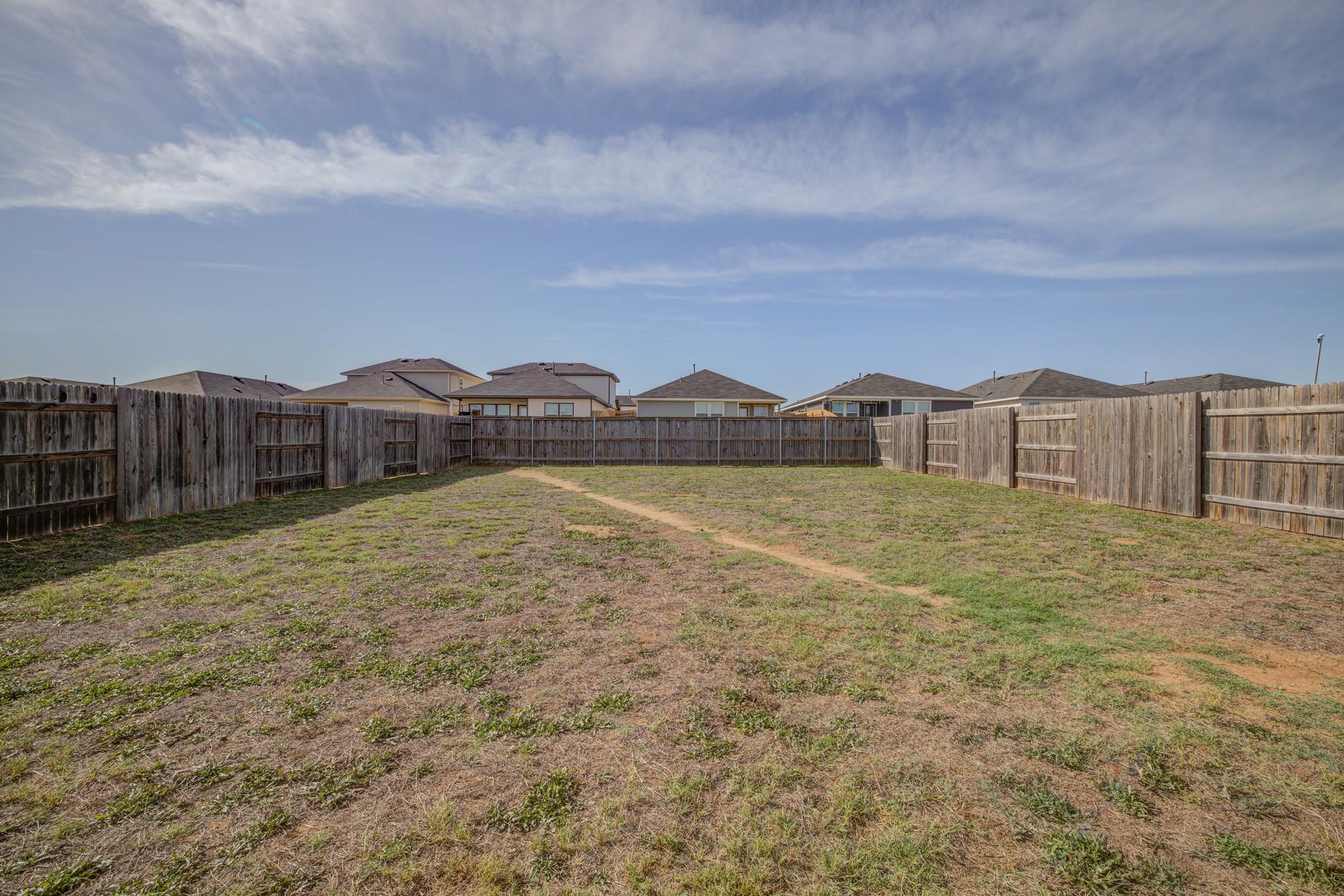 105 Isaac Millsaps Trl, Bastrop, TX 78602
