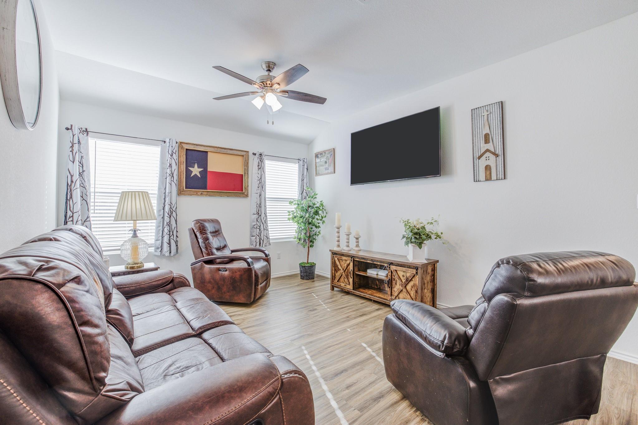 105 Isaac Millsaps Trl, Bastrop, TX 78602