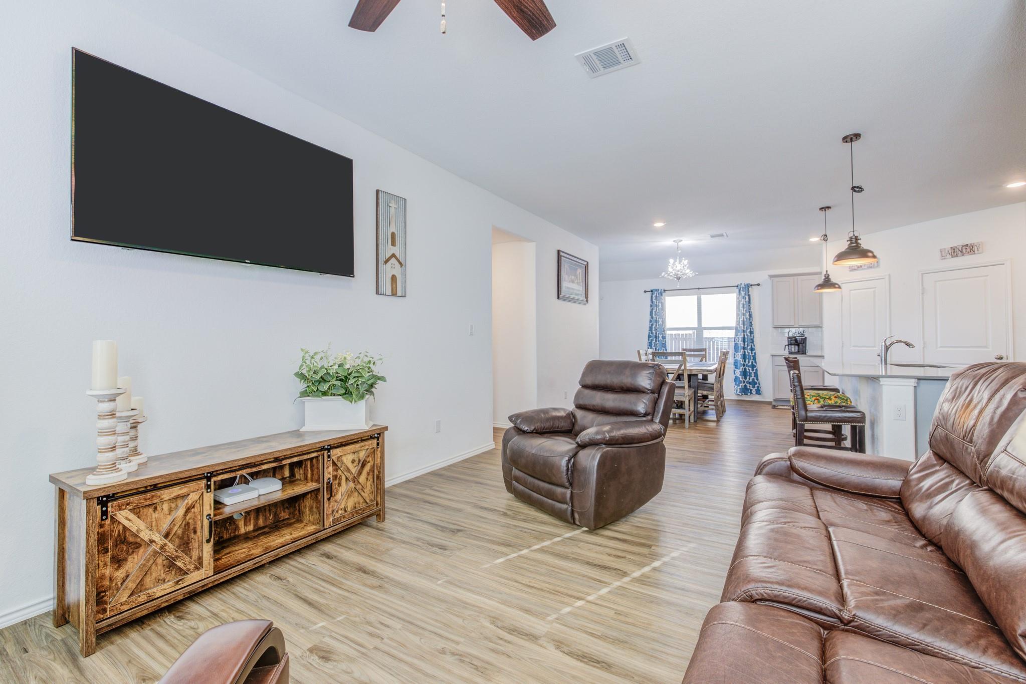 105 Isaac Millsaps Trl, Bastrop, TX 78602