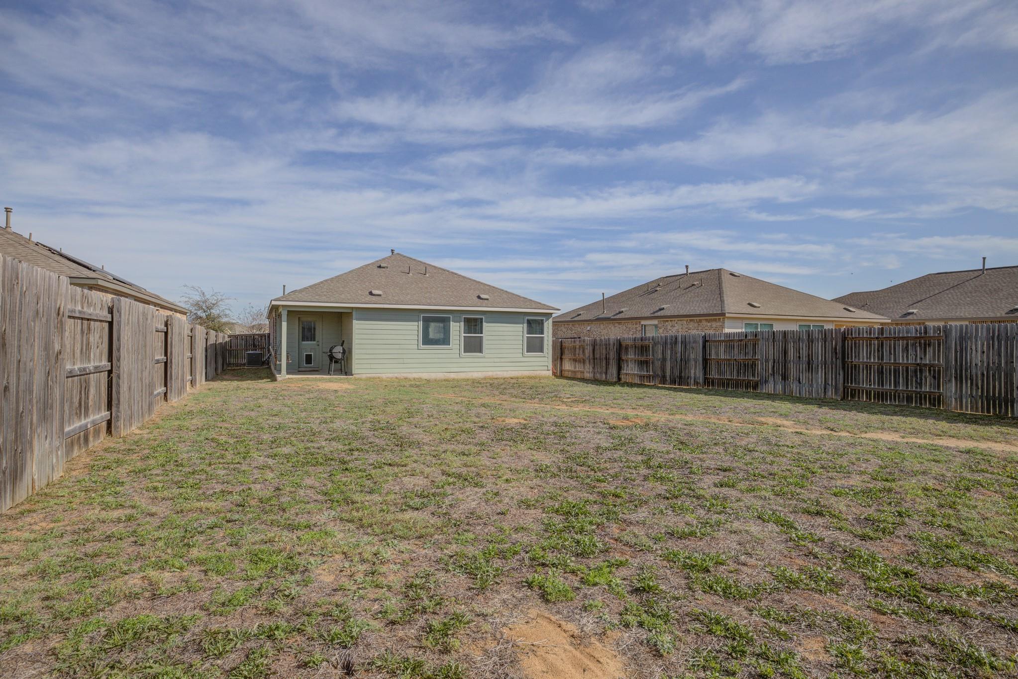 105 Isaac Millsaps Trl, Bastrop, TX 78602