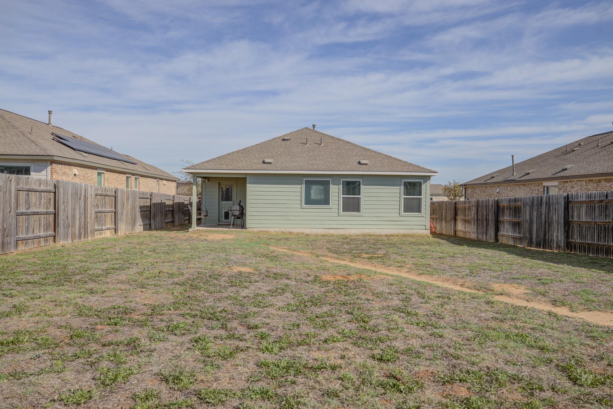 105 Isaac Millsaps Trl, Bastrop, TX 78602