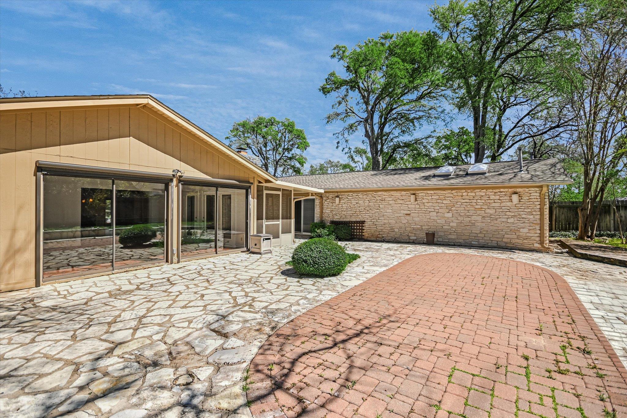 4105 Far West Blvd, Austin, TX 78731